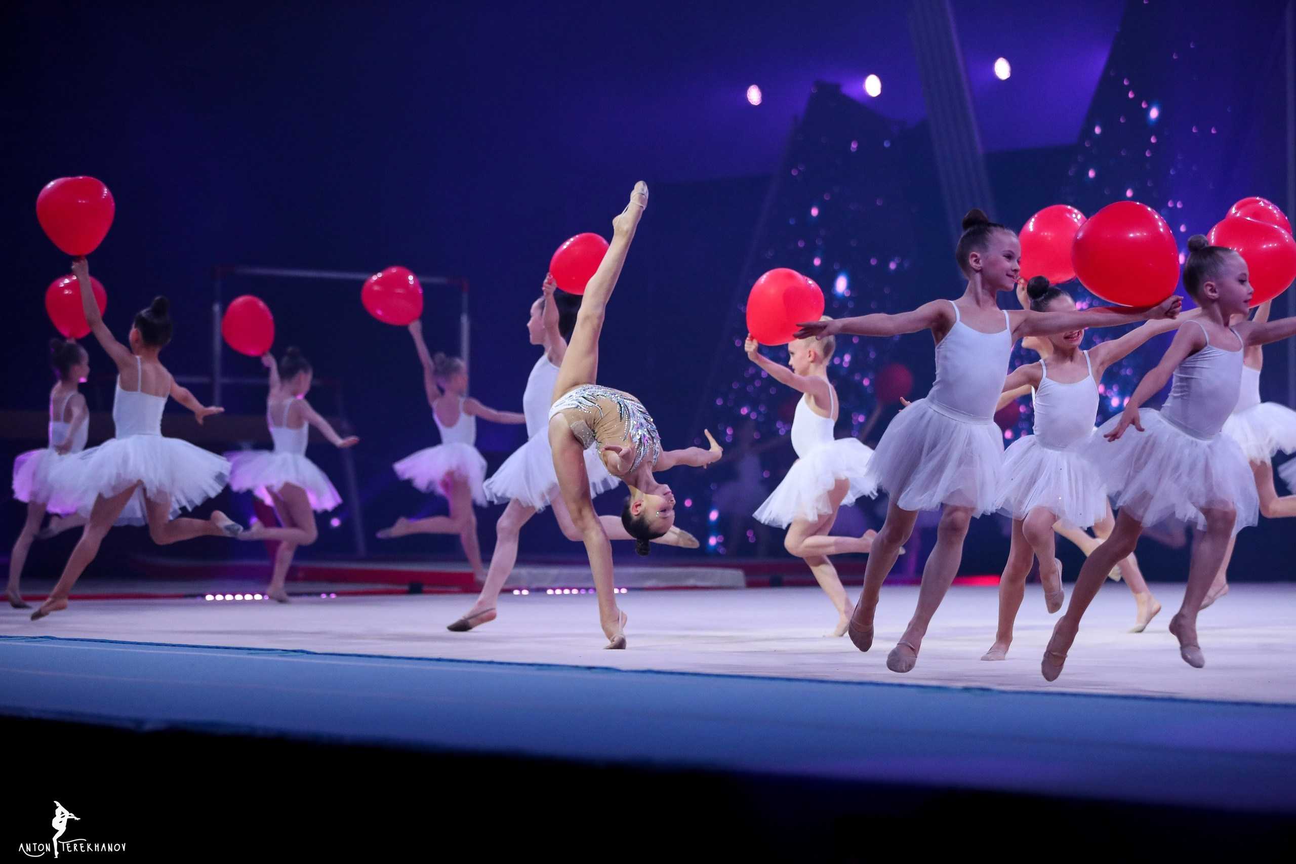 «Восхождение» шоу Светланы Хоркиной 28-29.05.2022. Спортивный и репортажный фотограф Антон Тереханов