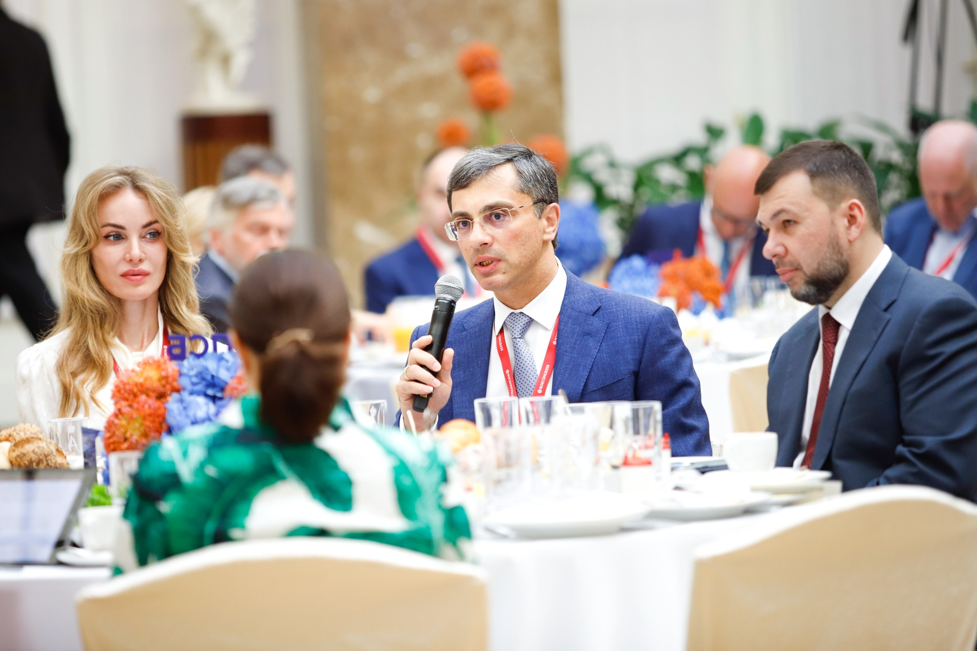 Бизнес-завтрак ПСБ в рамках ПМЭФ. Фотограф Дарья Попова