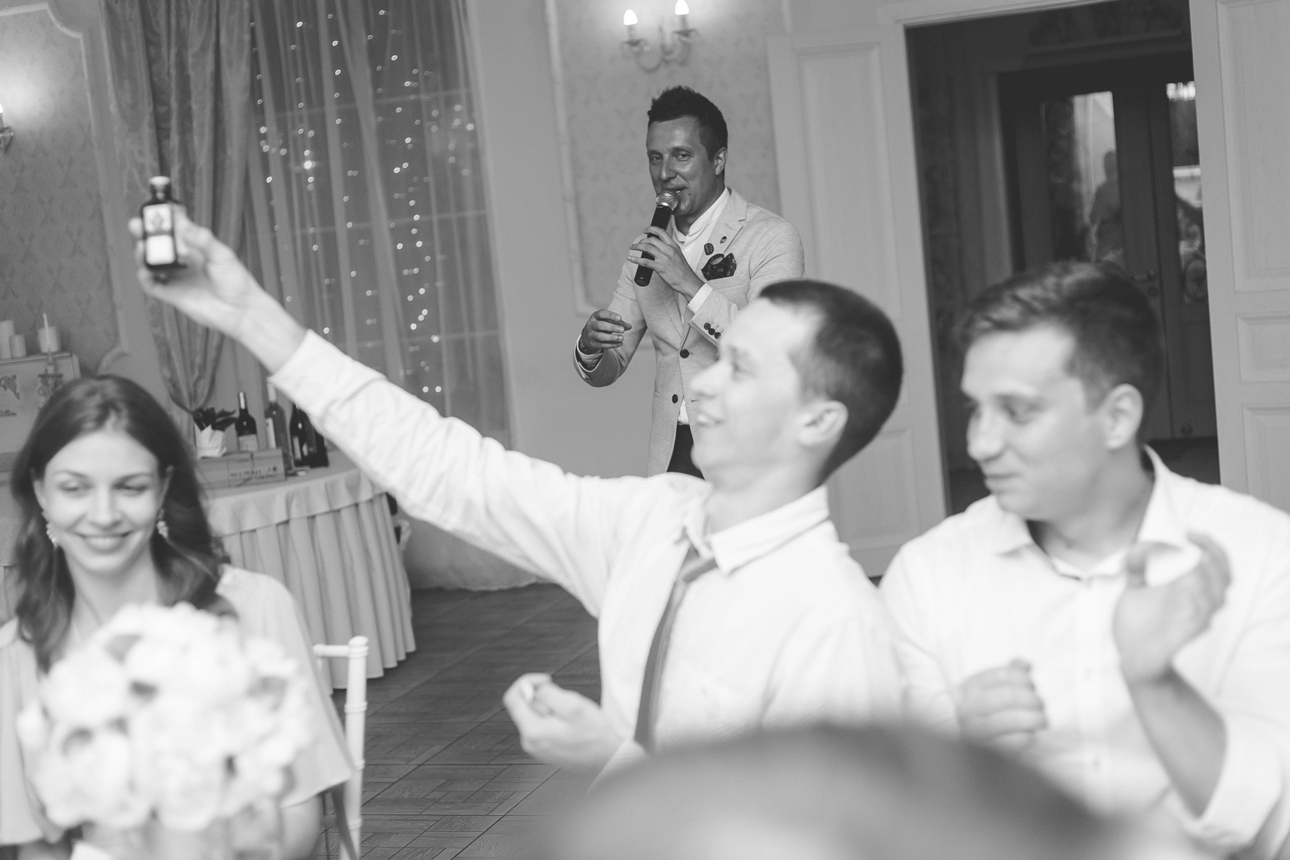 Александр и Аннета. Ведущий на свадьбу в Москве Зубков Алексей