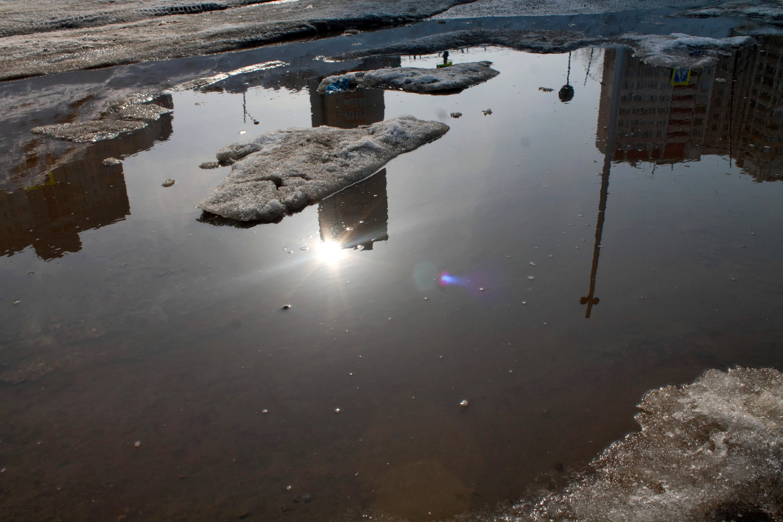 Весенняя прогулка по набережной Волги. Isaev-foto.ru