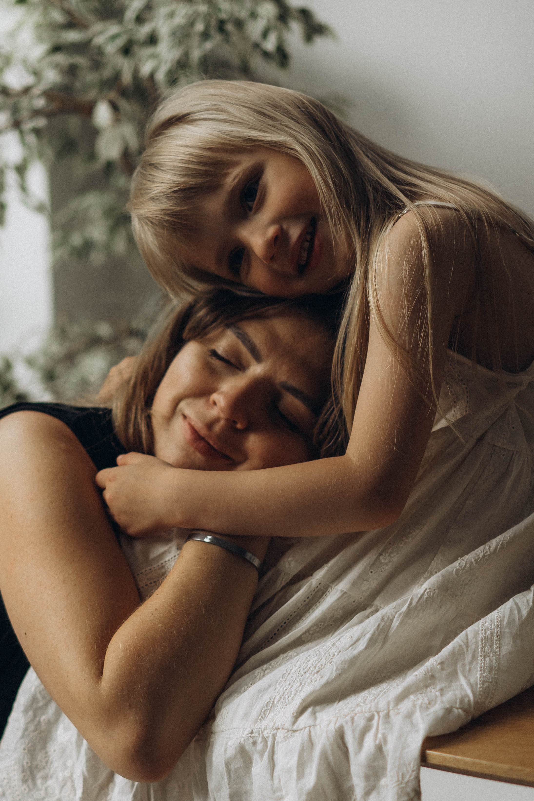 Фотосессия домашняя мама и дочка. Фотограф Екатеринбург Кокшарова Александра