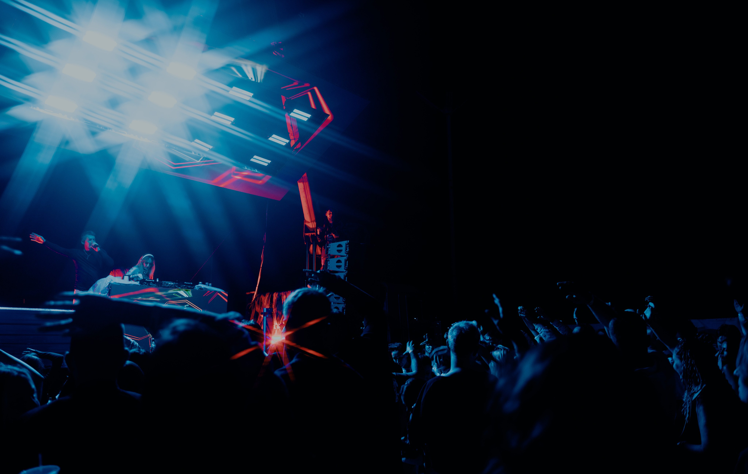 Где мой 2007. Летний фестиваль / 2024. Саша Копылов, фотограф в Казани