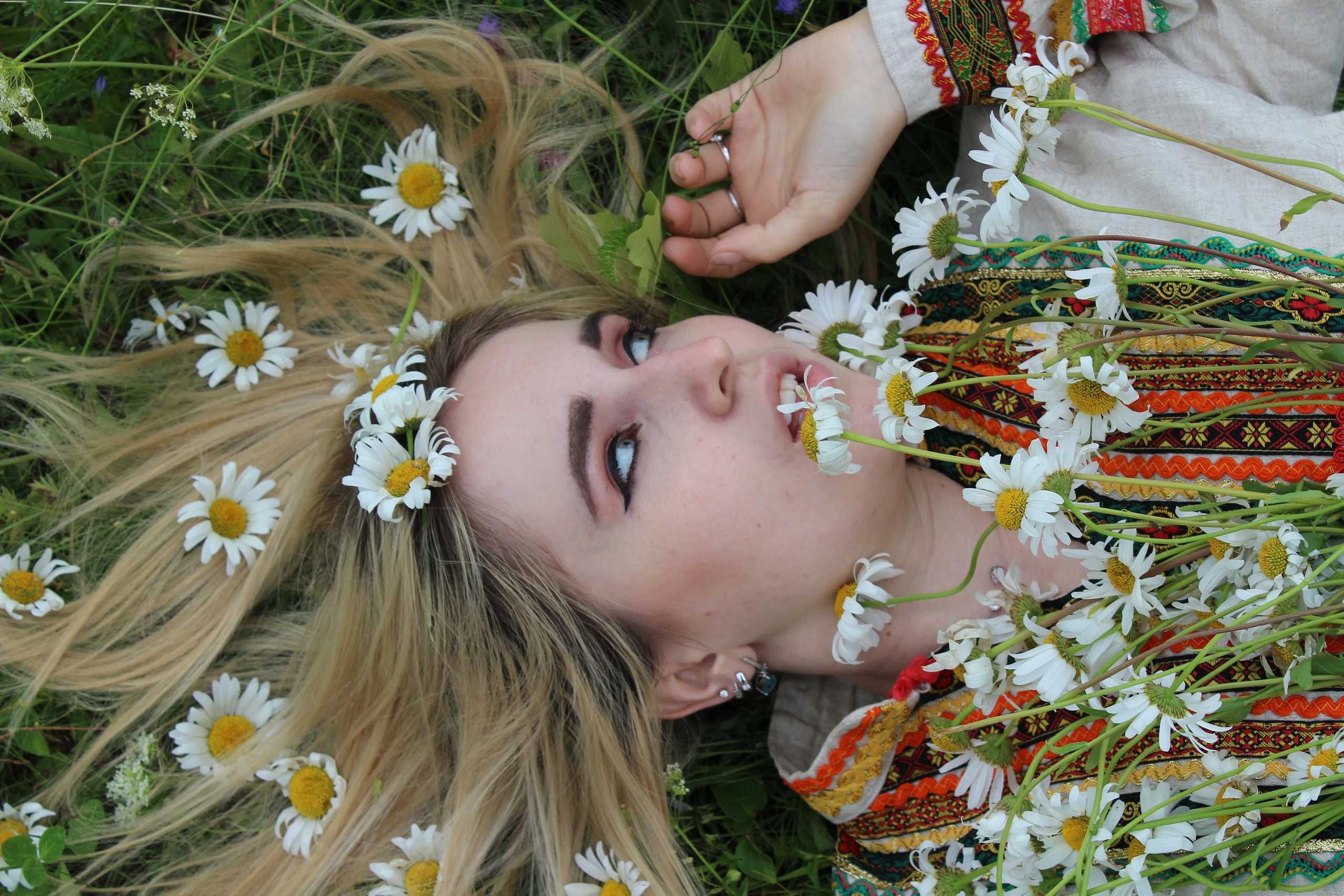 Вино из ромашек. Md: Валентина. Фотограф в Санкт-Петербурге Малов Владимир