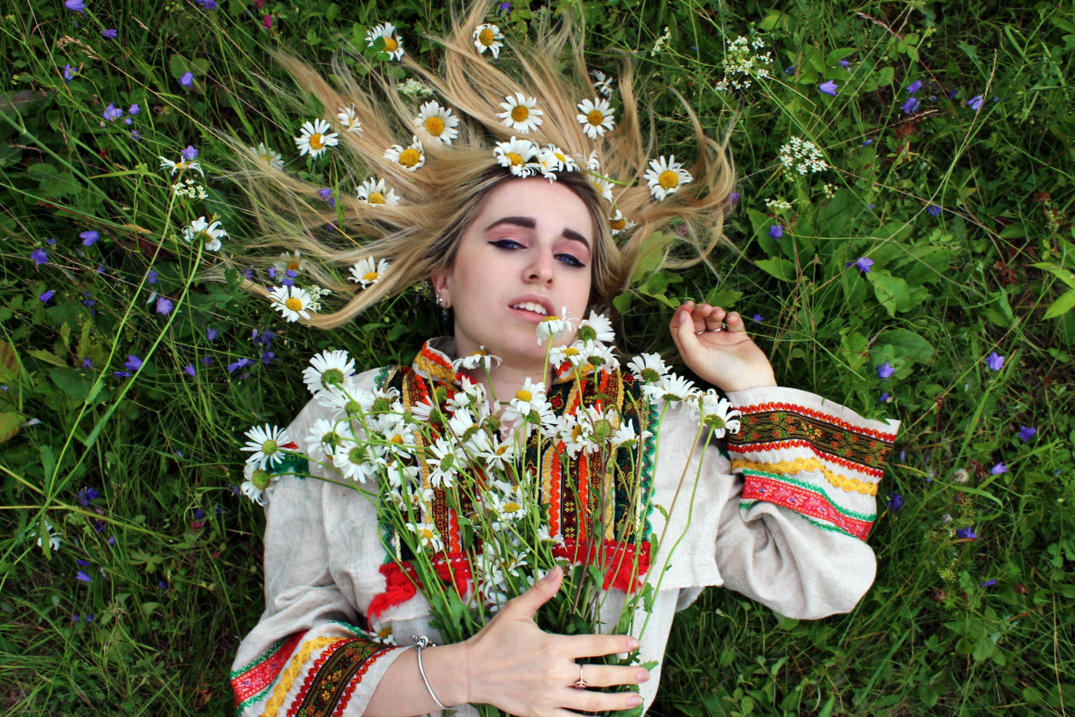 Вино из ромашек. Md: Валентина. Фотограф в Санкт-Петербурге Малов Владимир