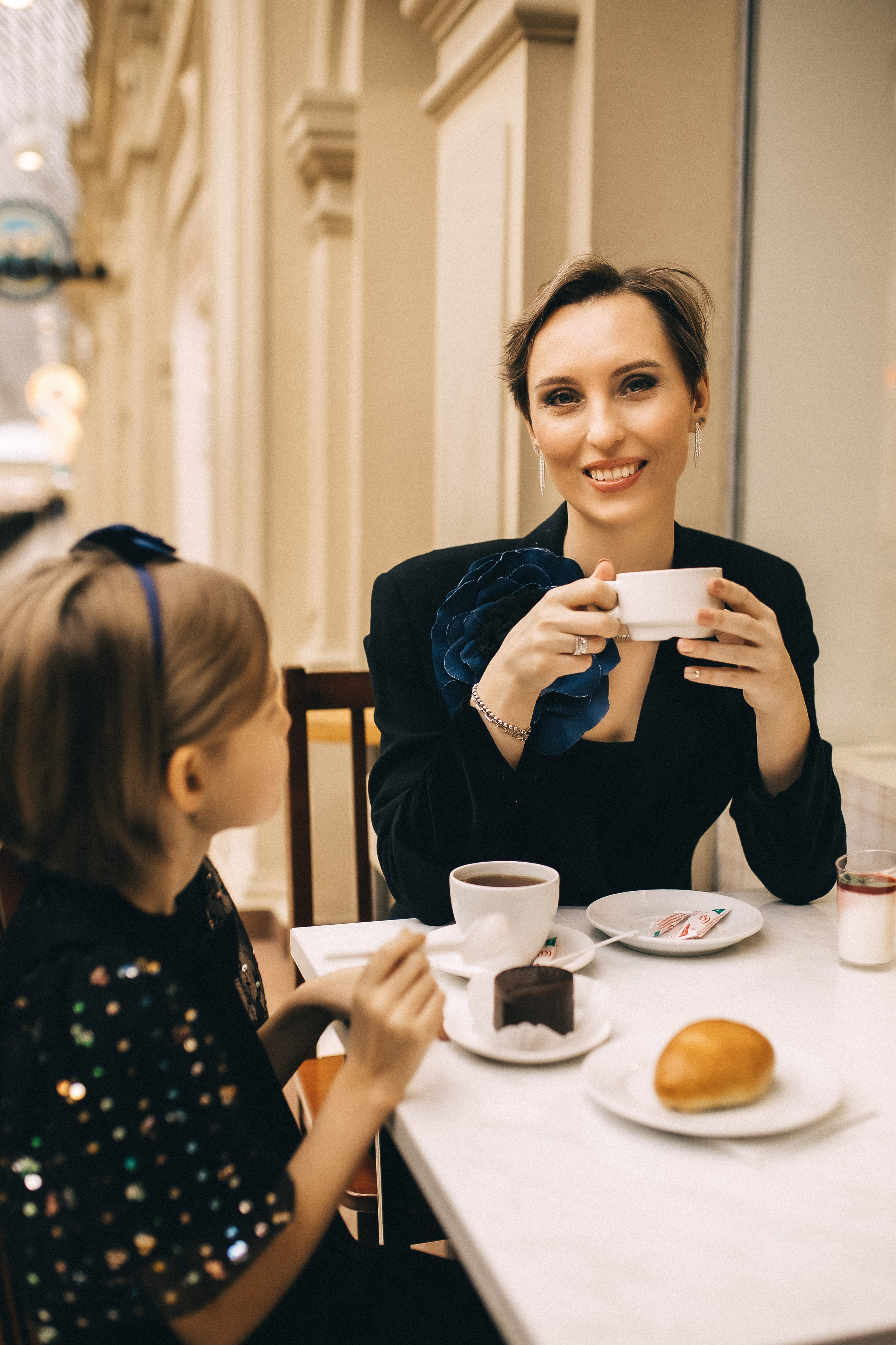 Новогодний ГУМ. Надя и Алиса!. Профессиональный фотограф, Москва |Видное Елена Елизарова
