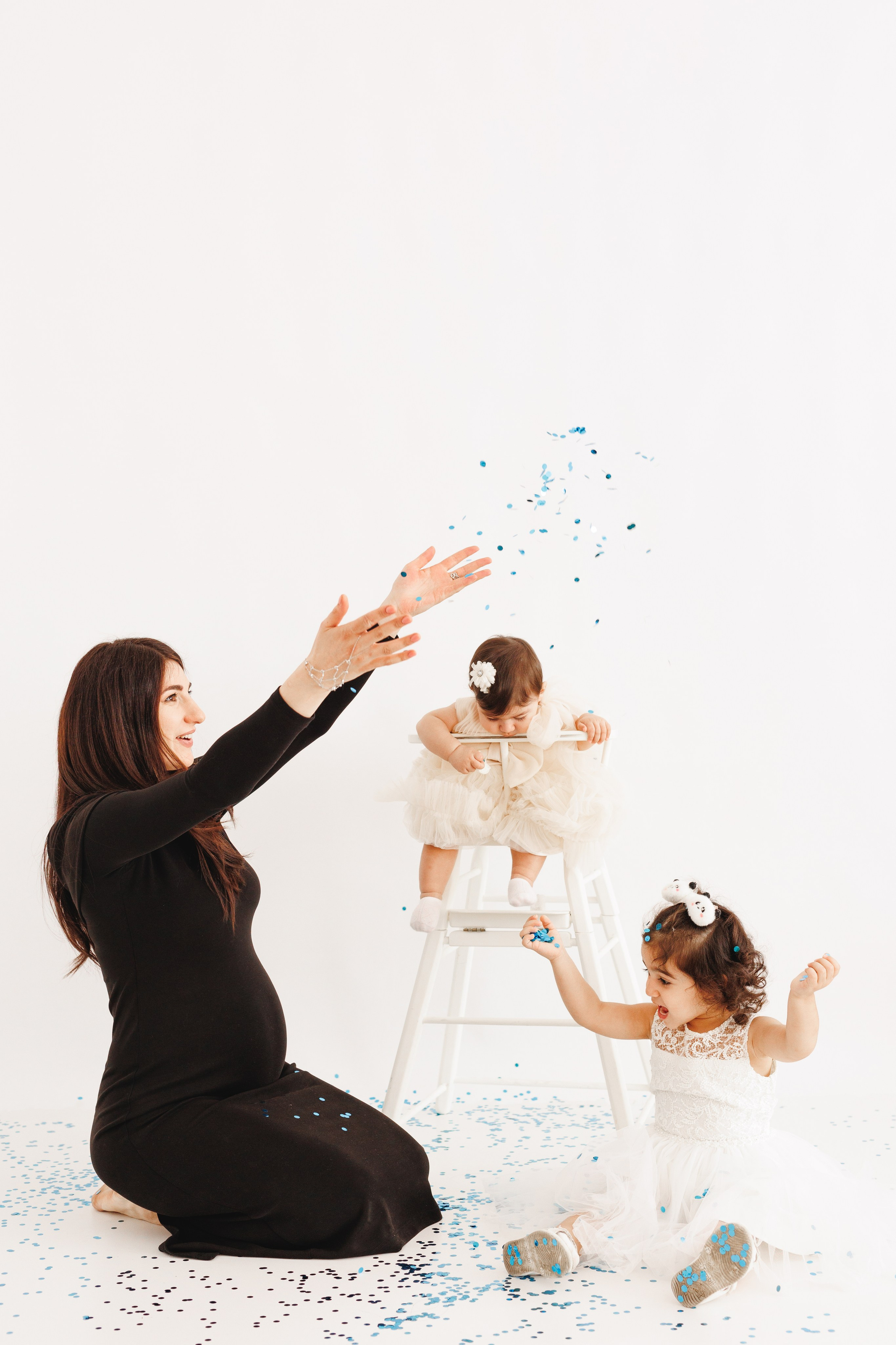 Беременность. Профессиональная детская и семейная фотостудия в Краснодаре