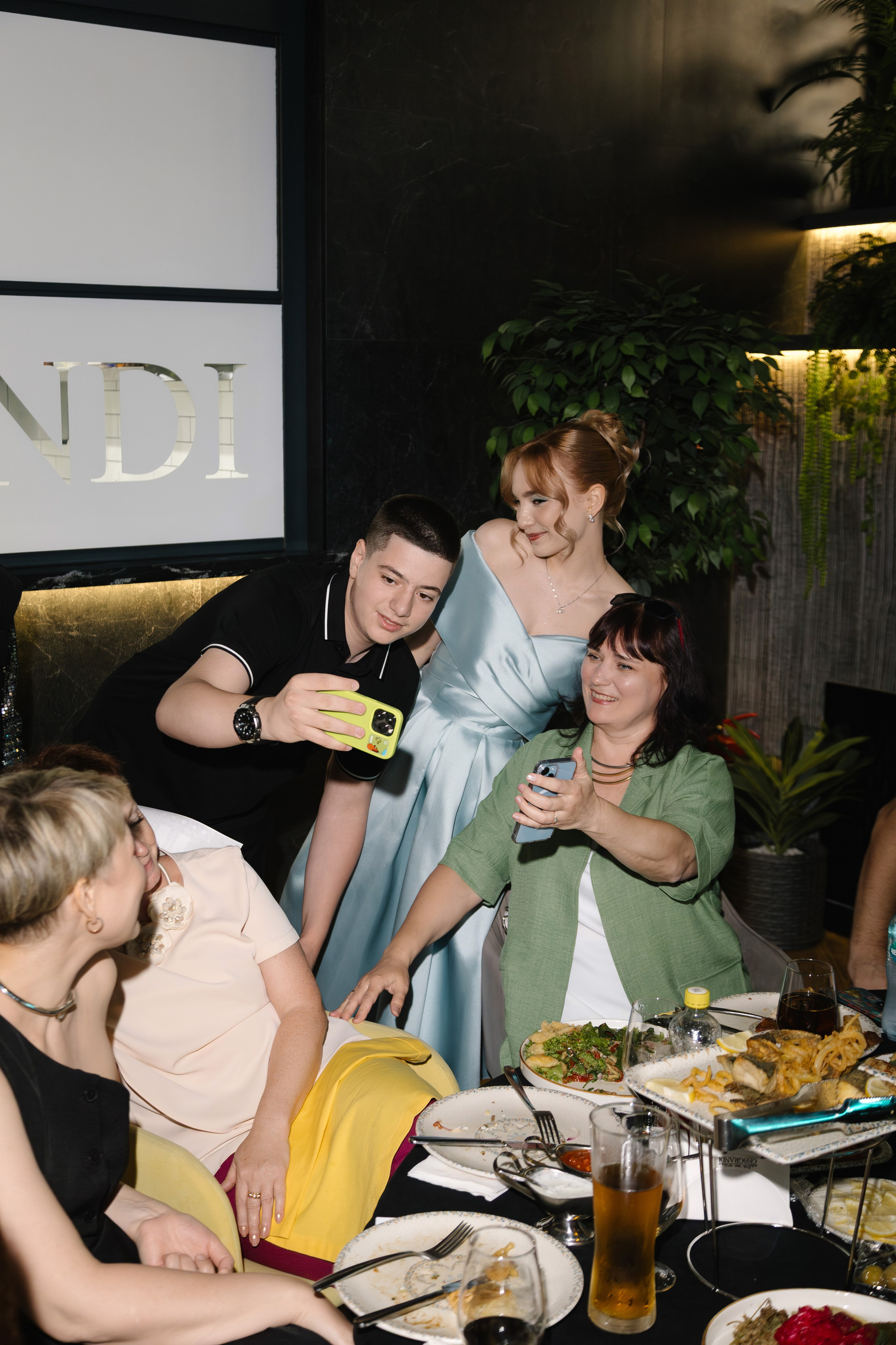 Выпускной 9В класса 2025. Артур Иликчян — Wedding & Event фотограф в Краснодаре