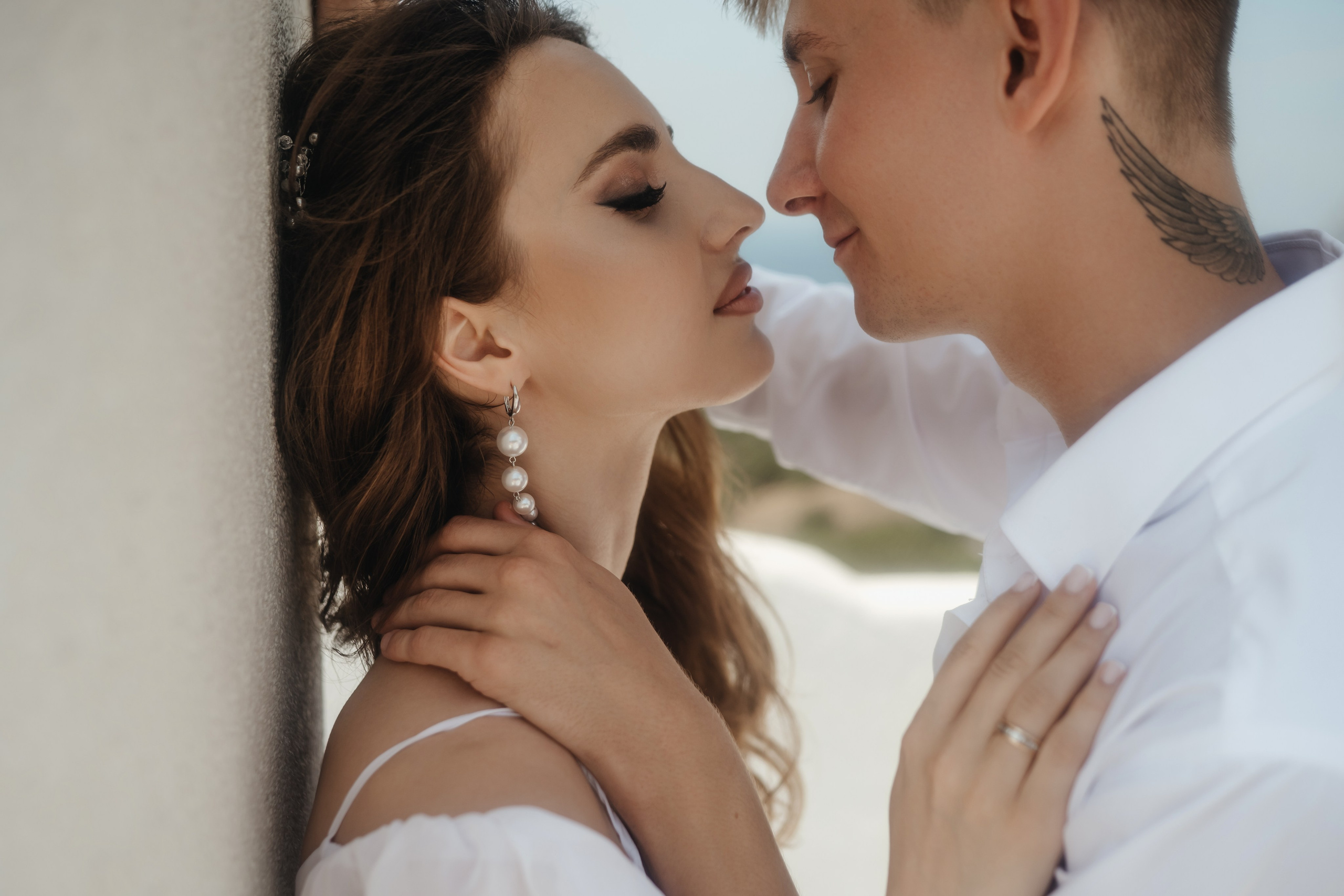 Свадебная фотосъемка в старинном отеле в Крымском Санторини. Свадебный и семейный фотограф и видеограф, Крым, Москва, Санкт -Петербург