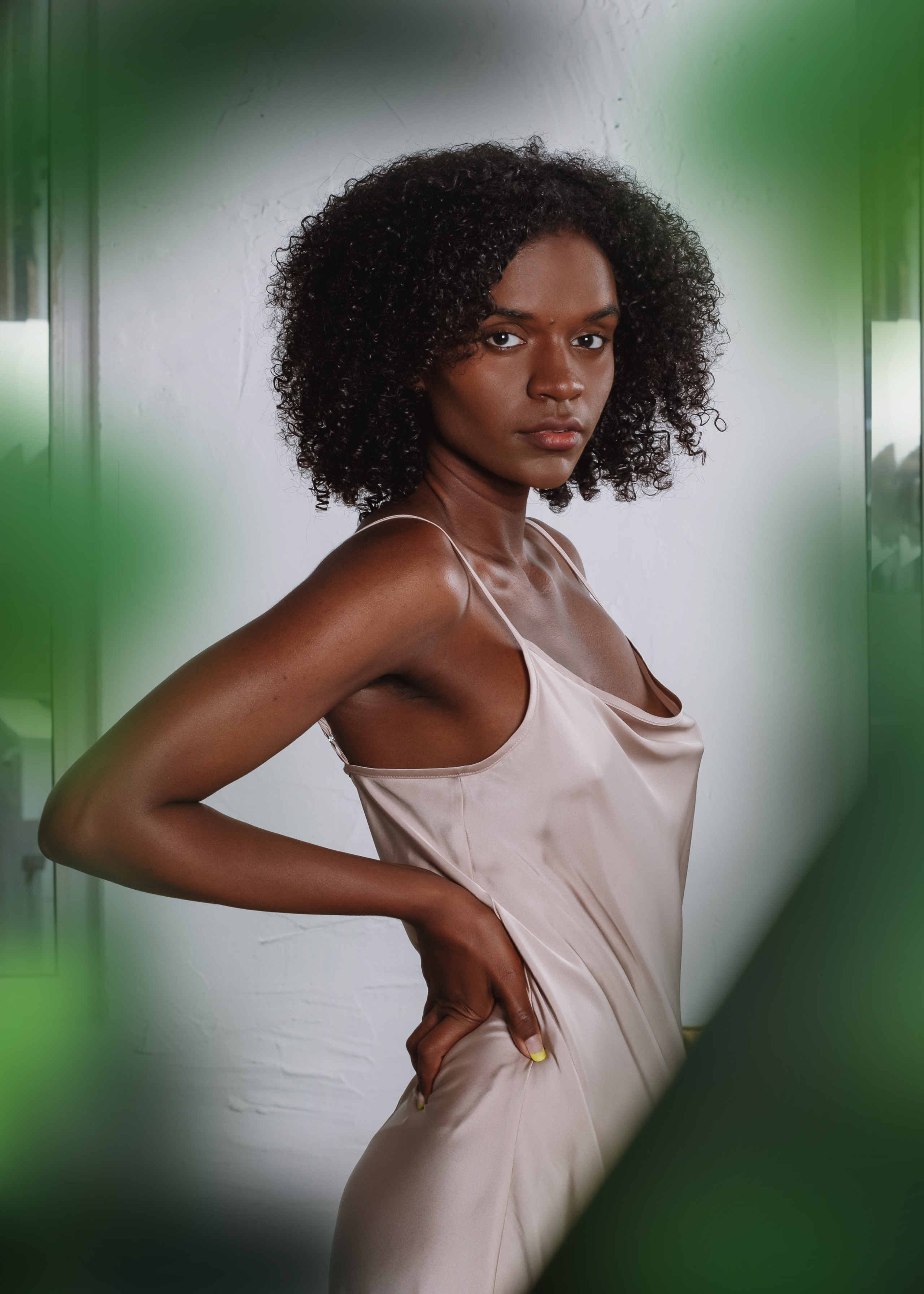 портрет, портретная съемка, фотограф Москва, портретный фотограф Москва, фотопортрет, красивые позы для фотосессии