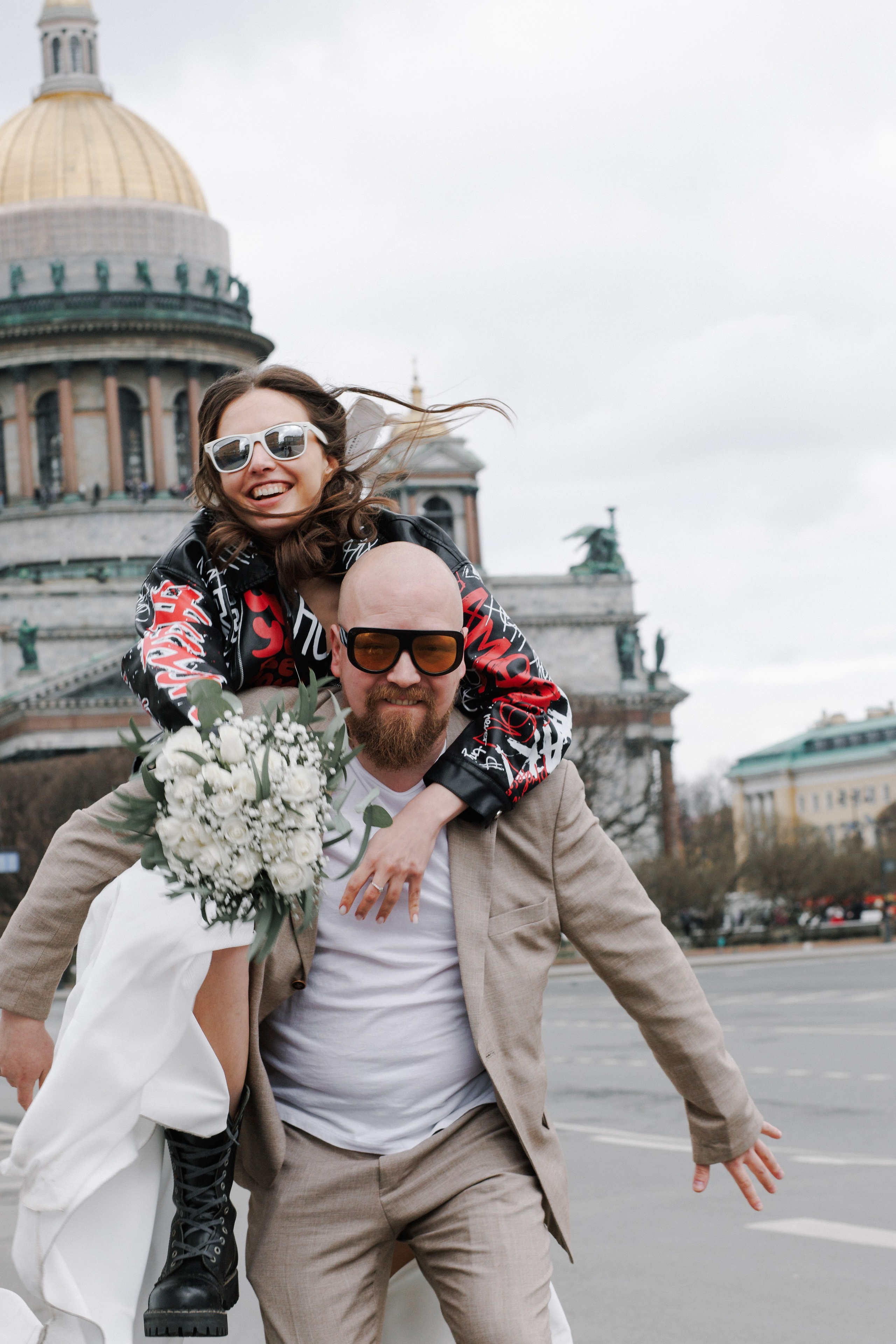 Два образа на этих снимках. Свадебный фотограф СПБ