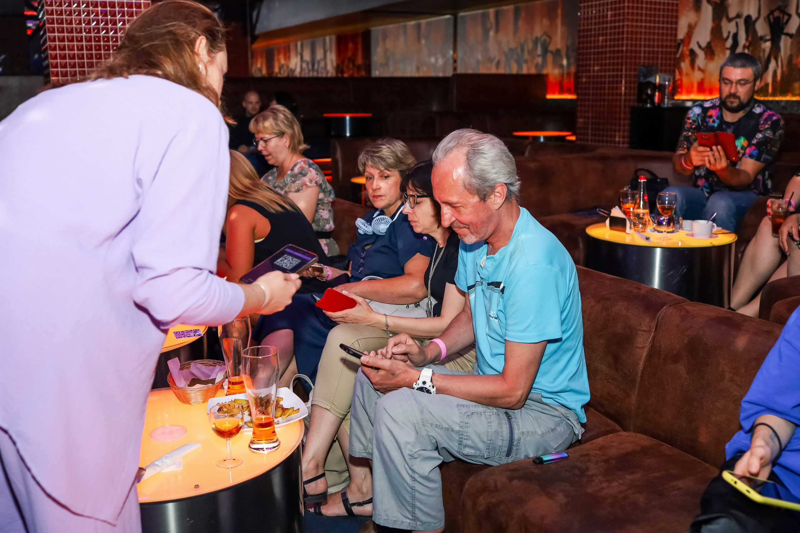 Стендап в Планете. Свадебный, семейный и детский фотограф в Калининграде Елена Кравцова