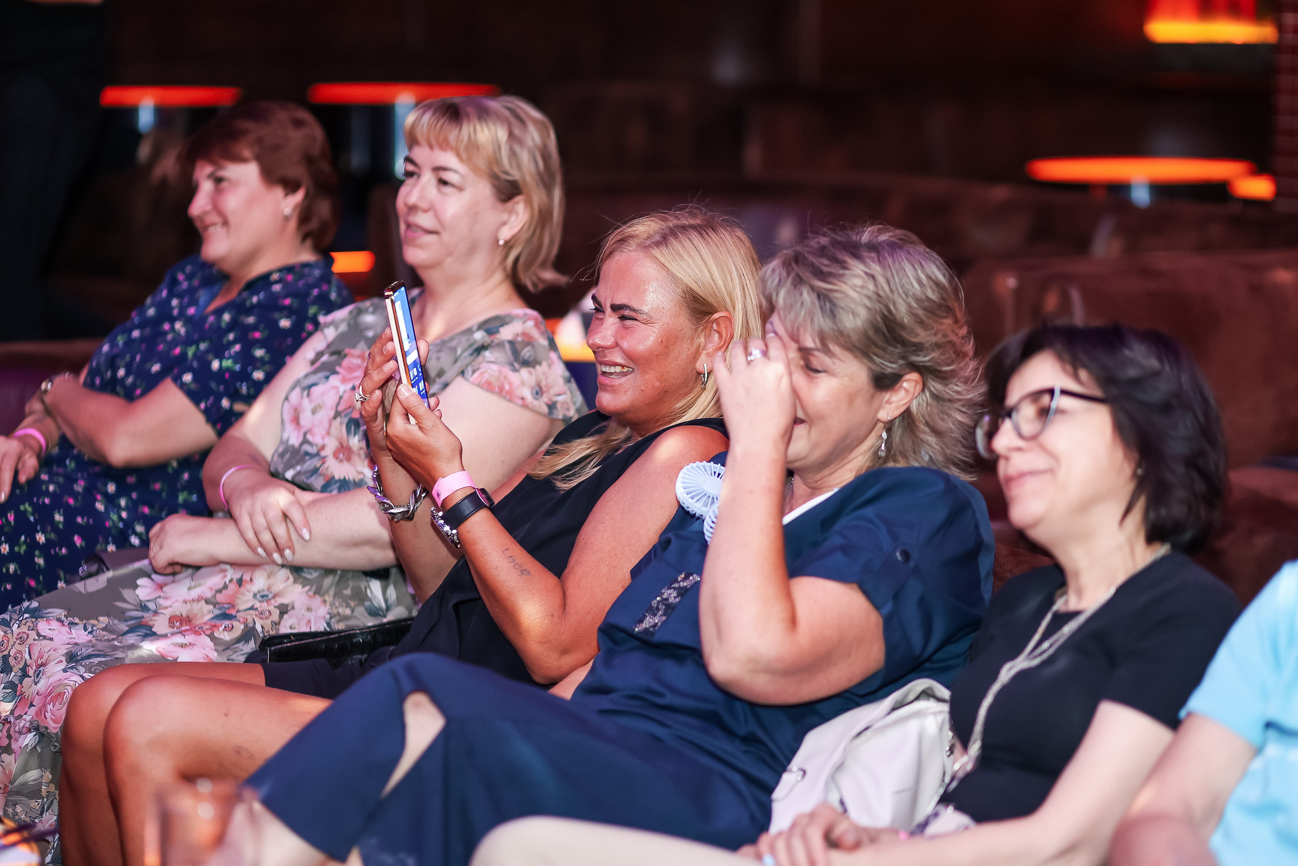 Стендап в Планете. Свадебный, семейный и детский фотограф в Калининграде Елена Кравцова