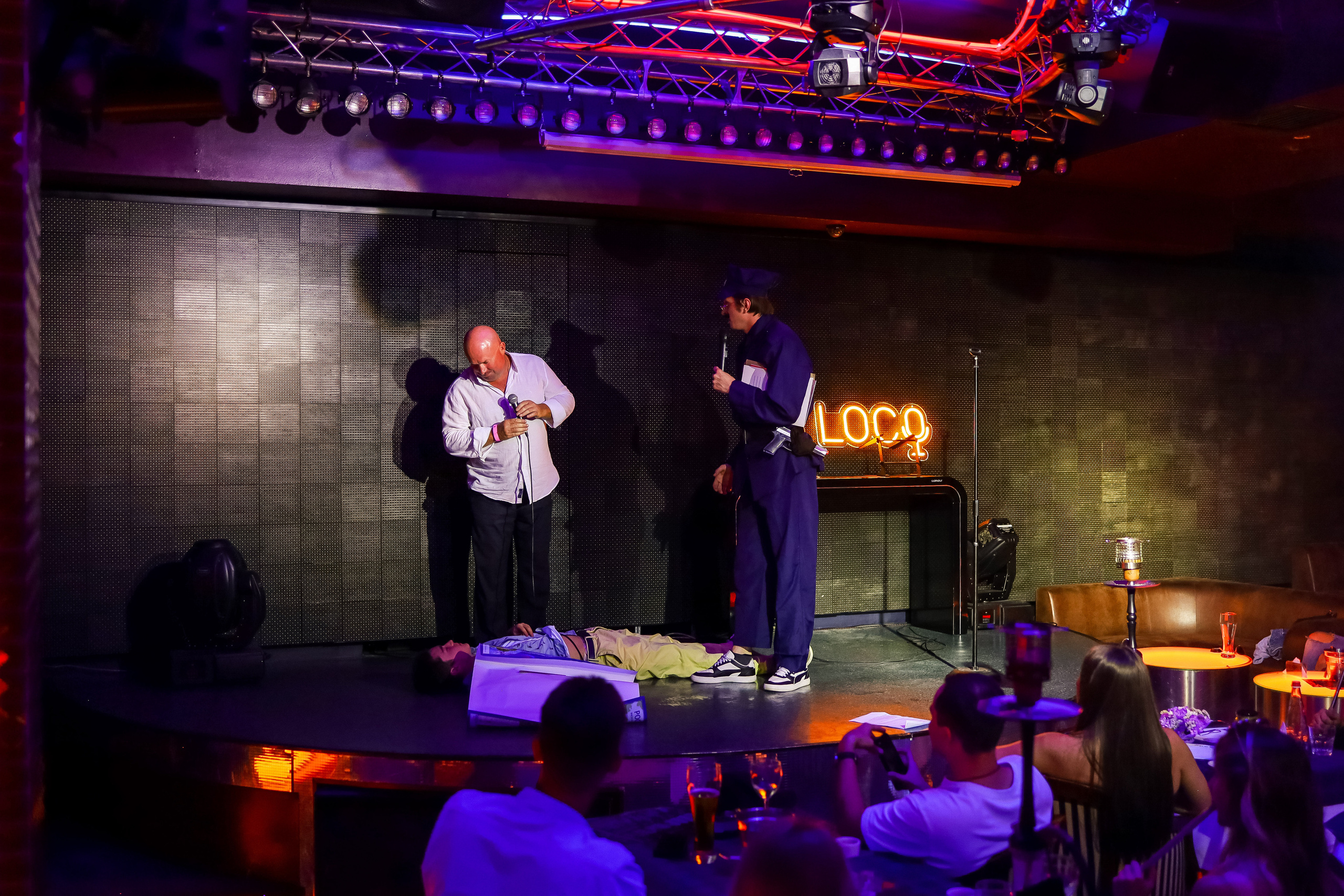 Стендап в Планете. Свадебный, семейный и детский фотограф в Калининграде Елена Кравцова