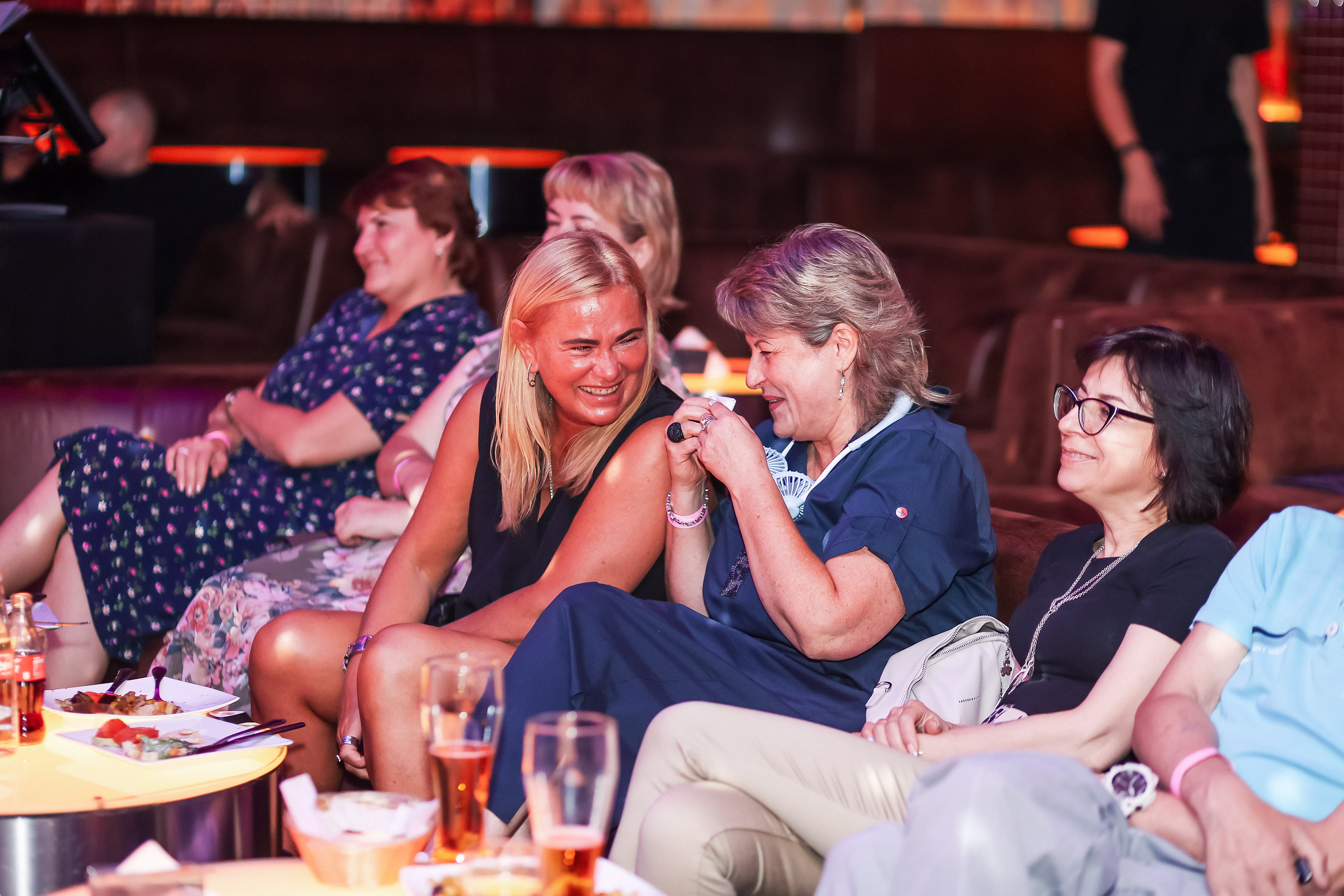 Стендап в Планете. Свадебный, семейный и детский фотограф в Калининграде Елена Кравцова