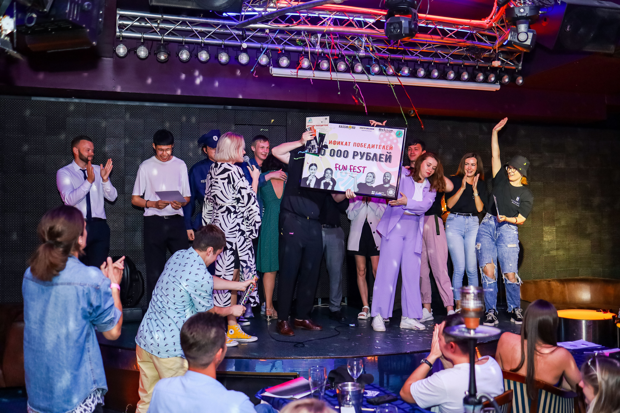 Стендап в Планете. Свадебный, семейный и детский фотограф в Калининграде Елена Кравцова