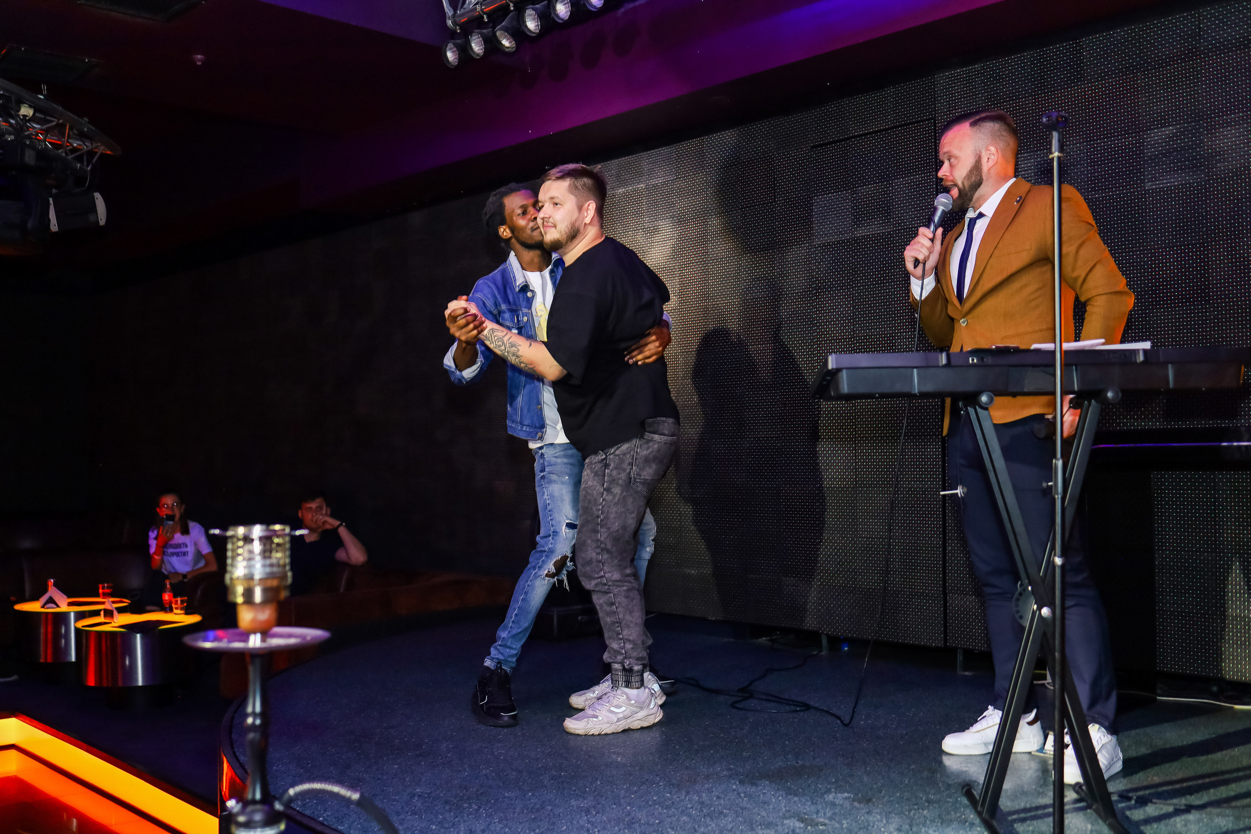 Стендап в Планете. Свадебный, семейный и детский фотограф в Калининграде Елена Кравцова