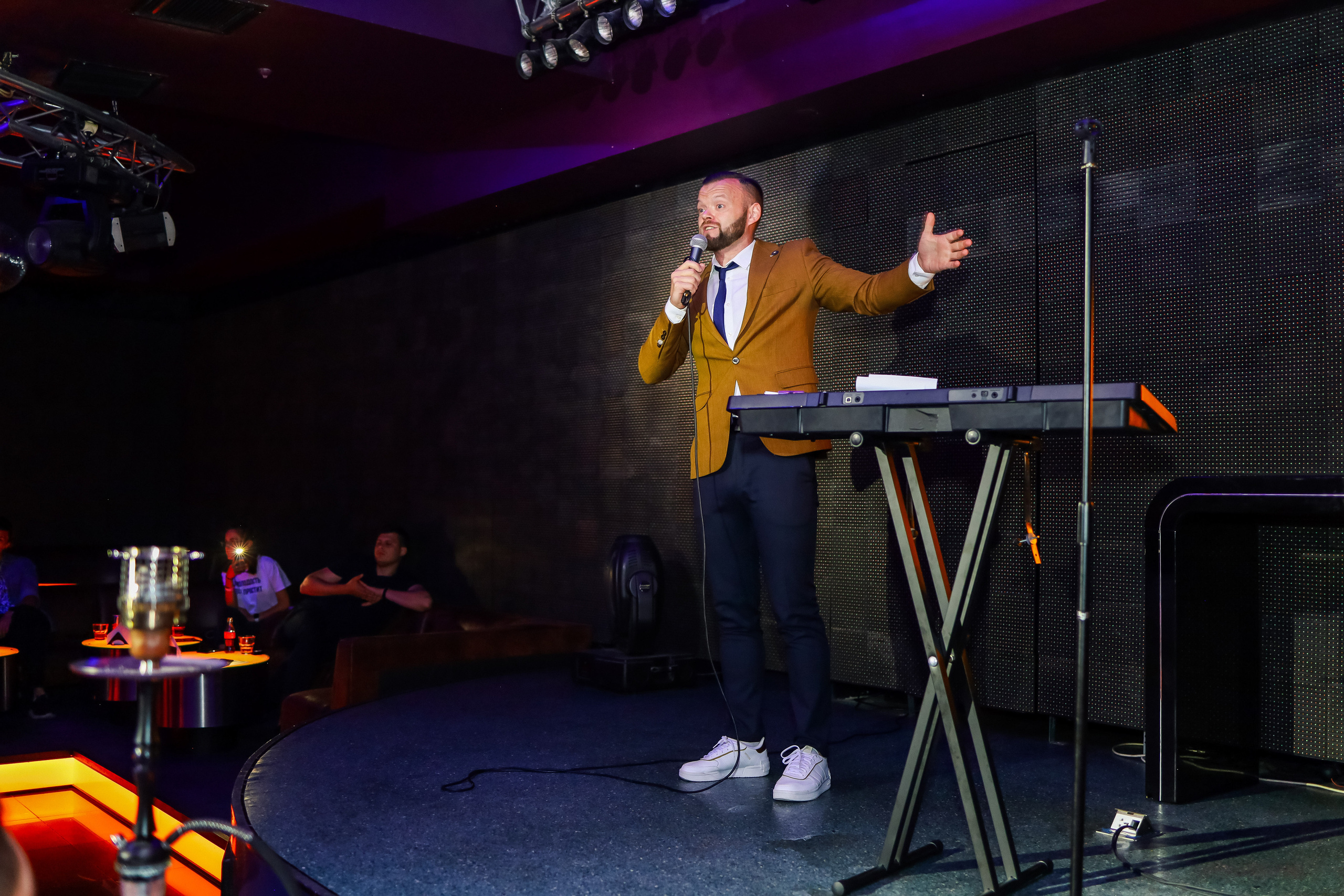 Стендап в Планете. Свадебный, семейный и детский фотограф в Калининграде Елена Кравцова