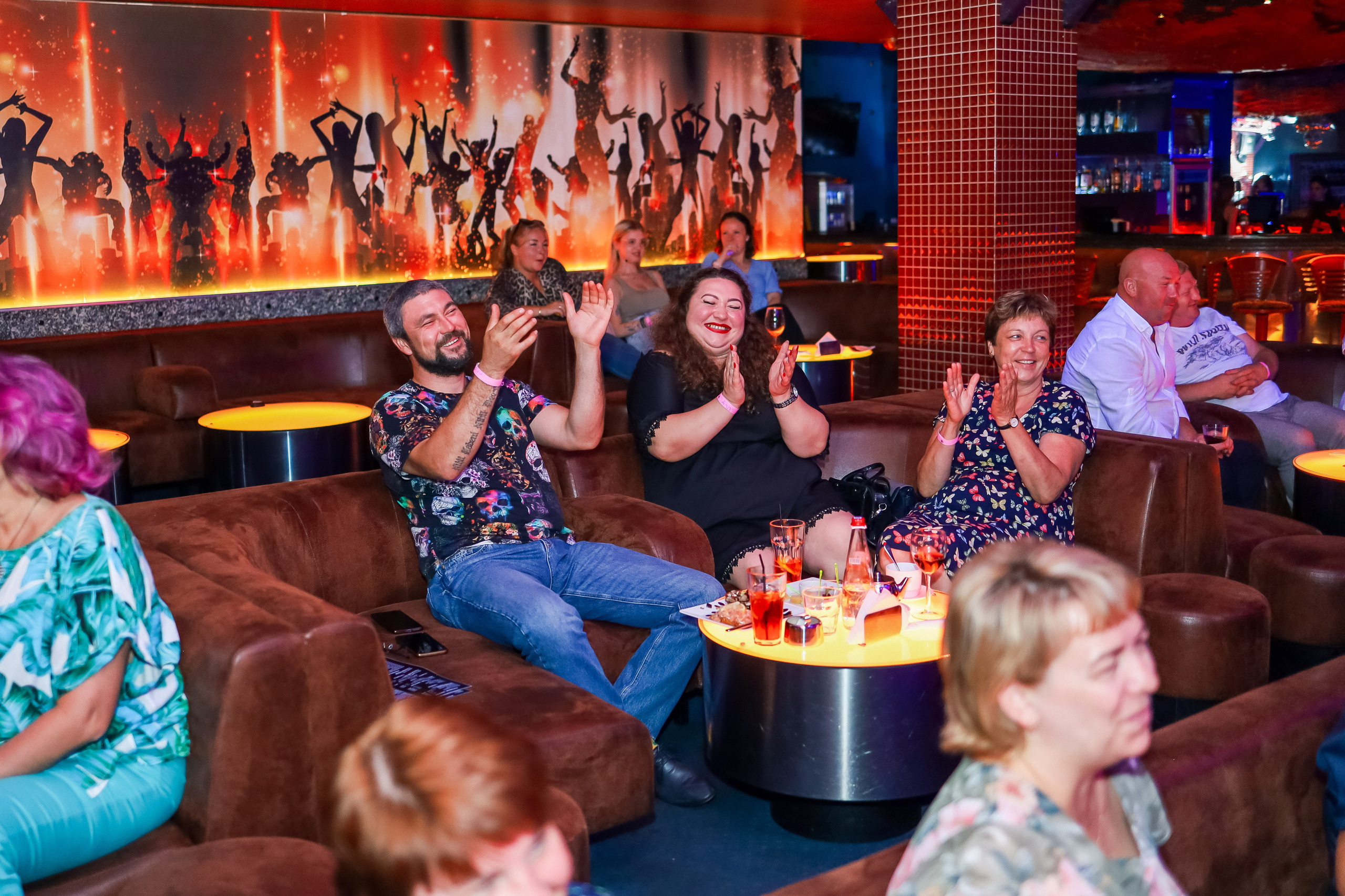 Стендап в Планете. Свадебный, семейный и детский фотограф в Калининграде Елена Кравцова