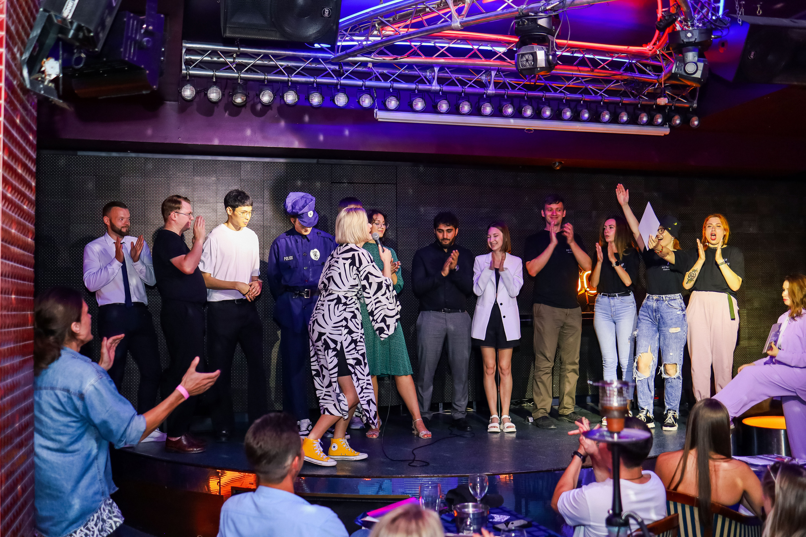 Стендап в Планете. Свадебный, семейный и детский фотограф в Калининграде Елена Кравцова