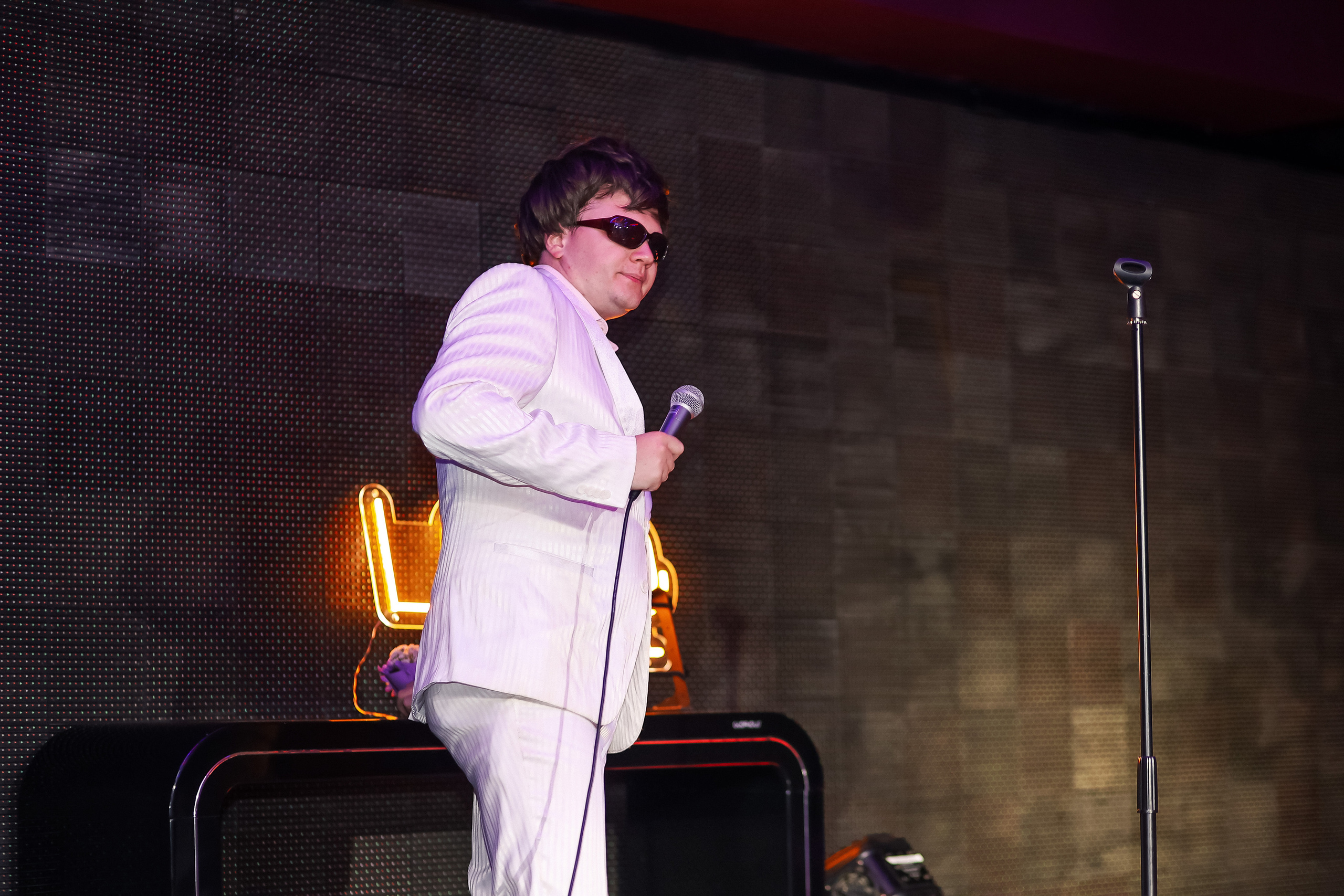 Стендап в Планете. Свадебный, семейный и детский фотограф в Калининграде Елена Кравцова