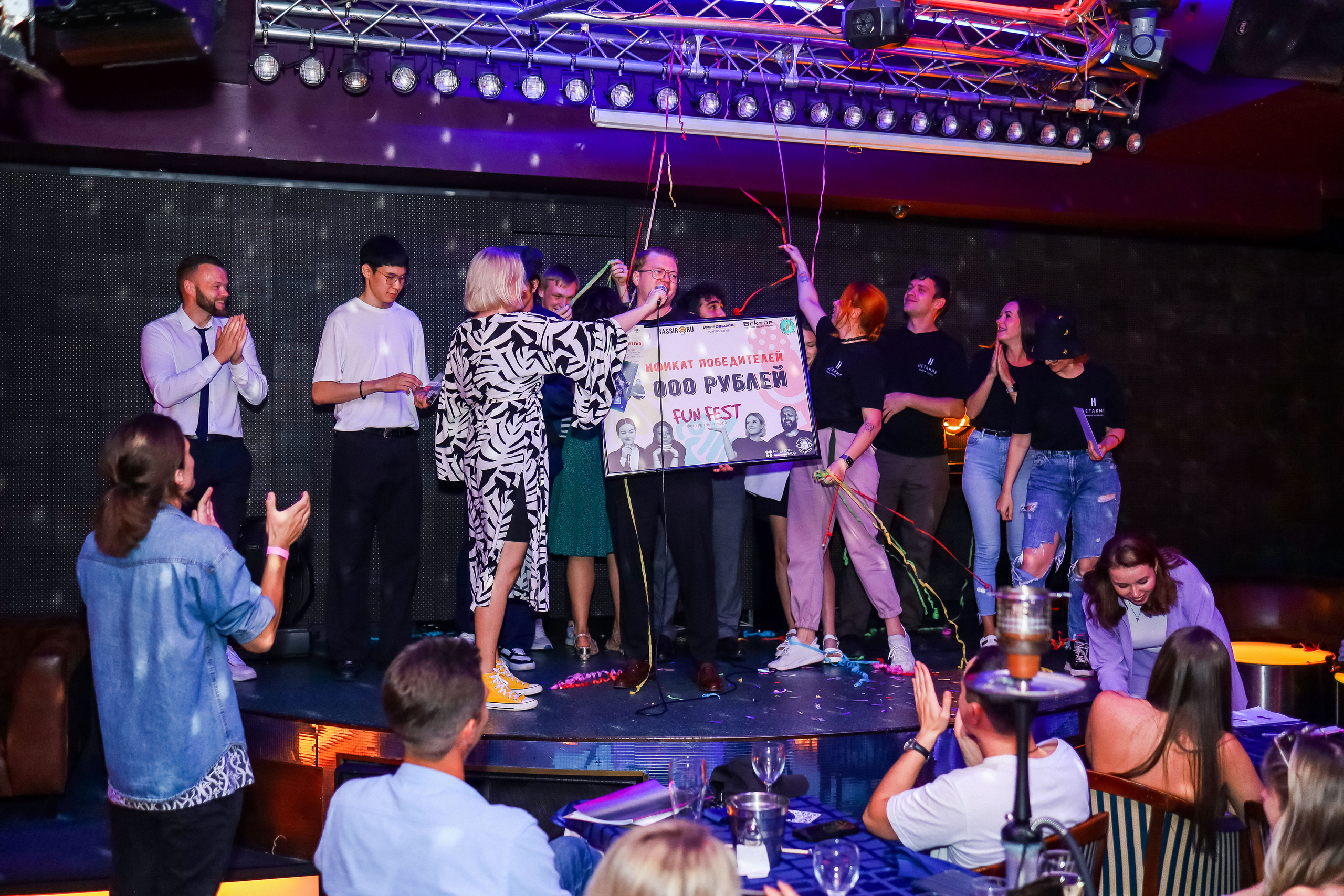 Стендап в Планете. Свадебный, семейный и детский фотограф в Калининграде Елена Кравцова