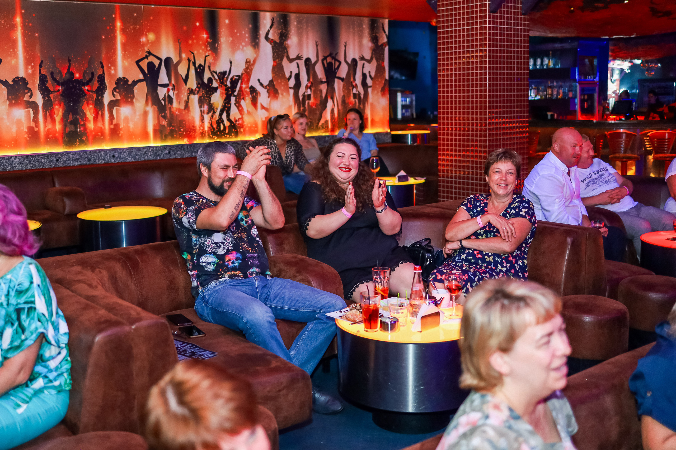 Стендап в Планете. Свадебный, семейный и детский фотограф в Калининграде Елена Кравцова