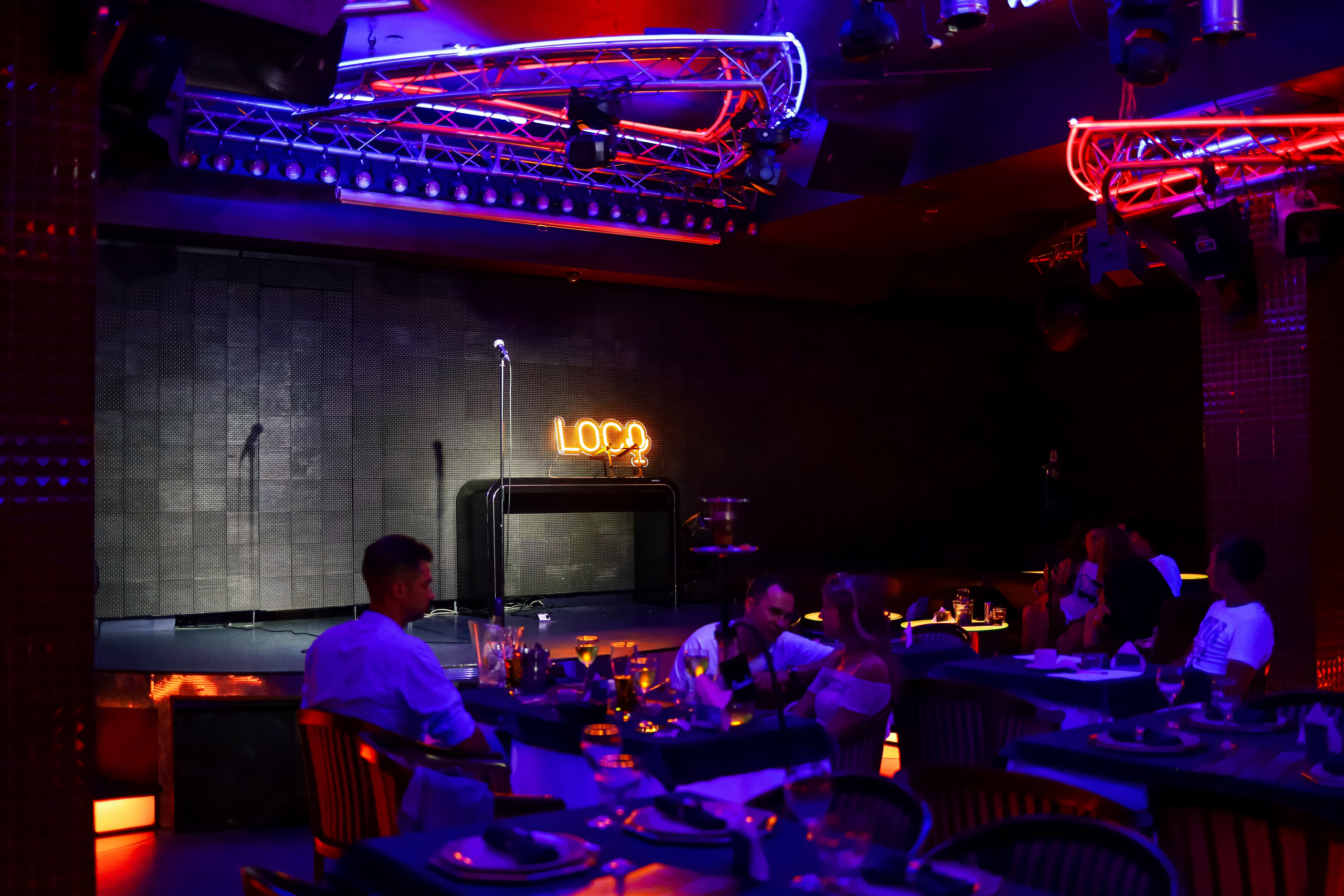 Стендап в Планете. Свадебный, семейный и детский фотограф в Калининграде Елена Кравцова