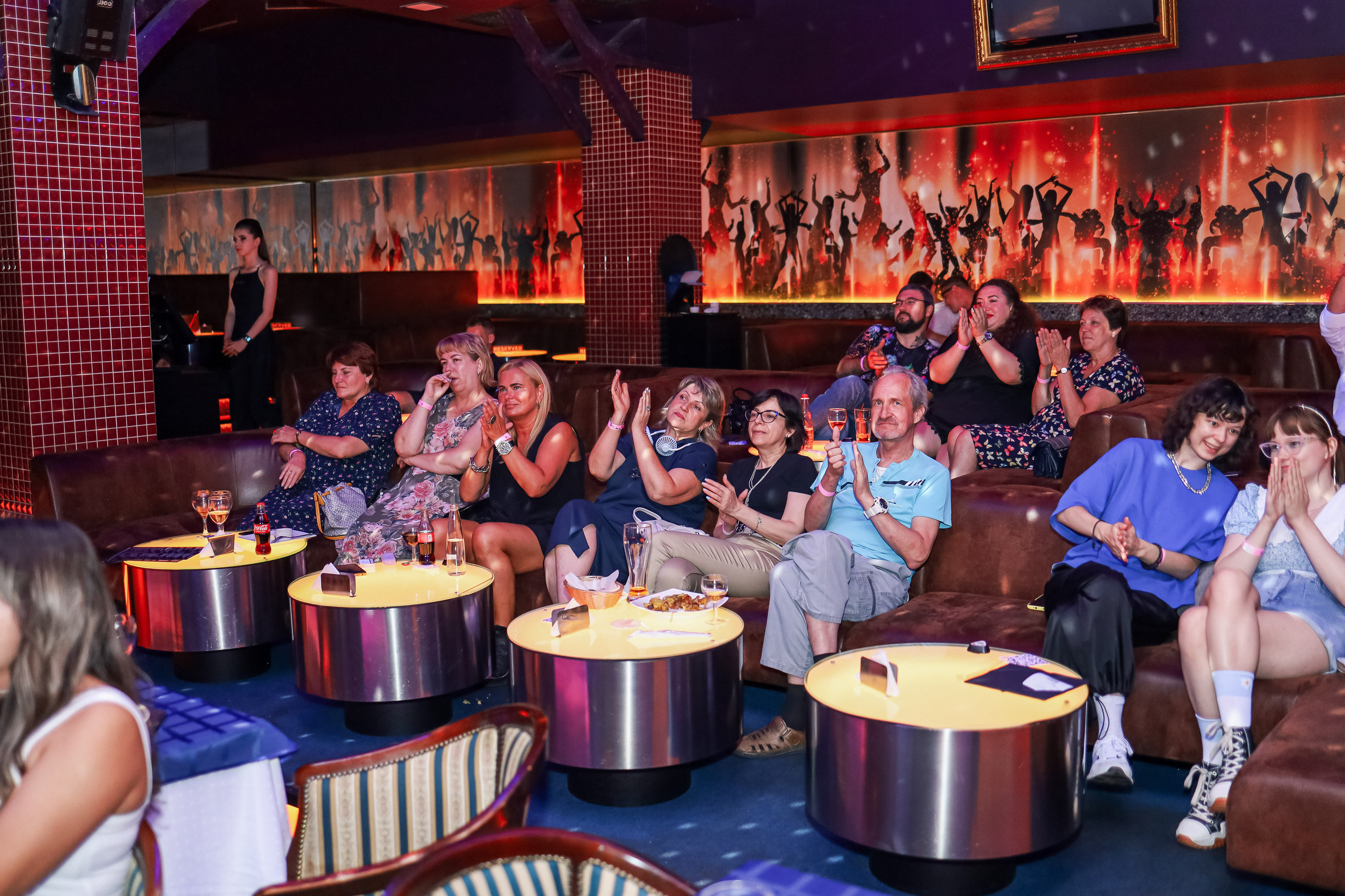 Стендап в Планете. Свадебный, семейный и детский фотограф в Калининграде Елена Кравцова