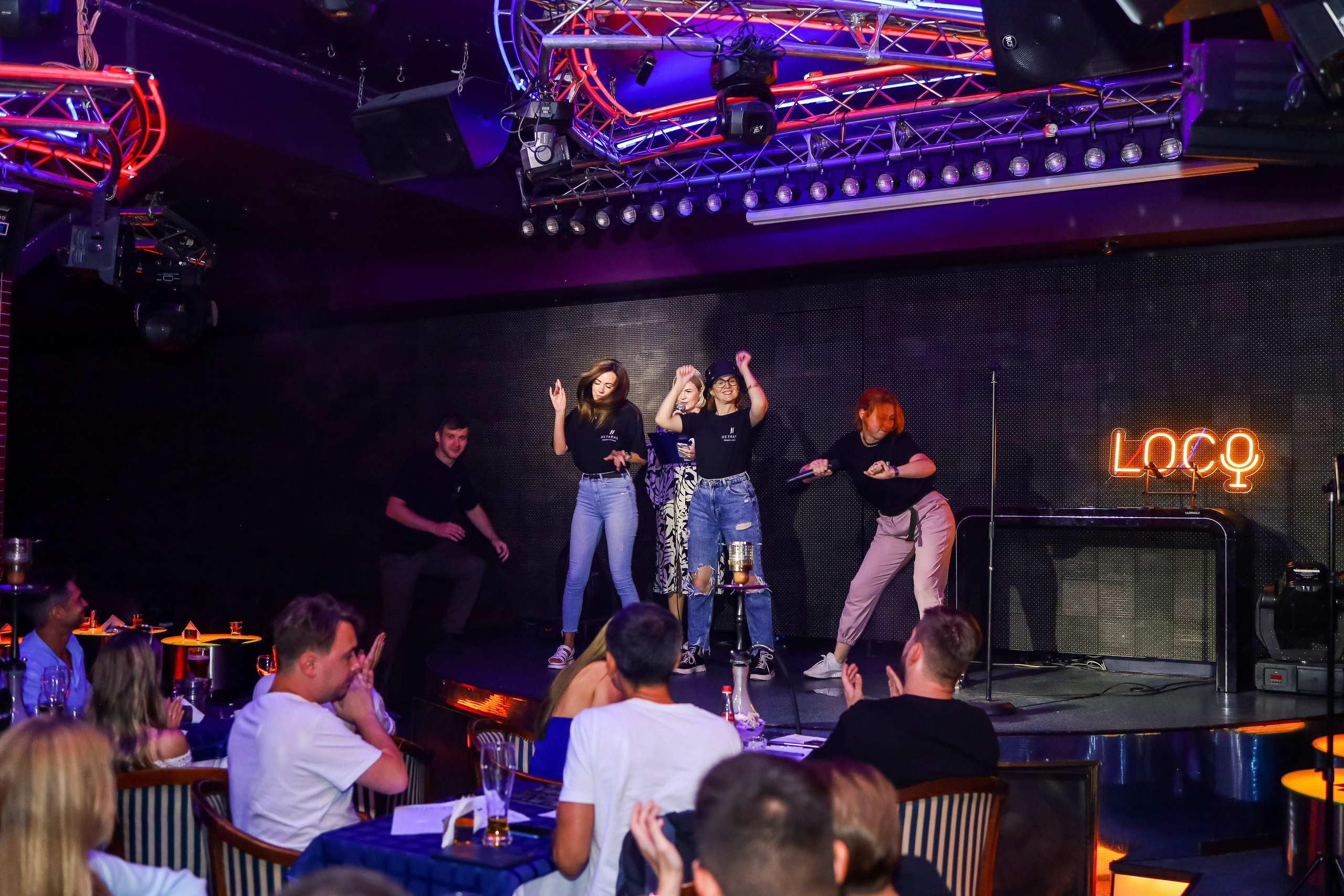 Стендап в Планете. Свадебный, семейный и детский фотограф в Калининграде Елена Кравцова