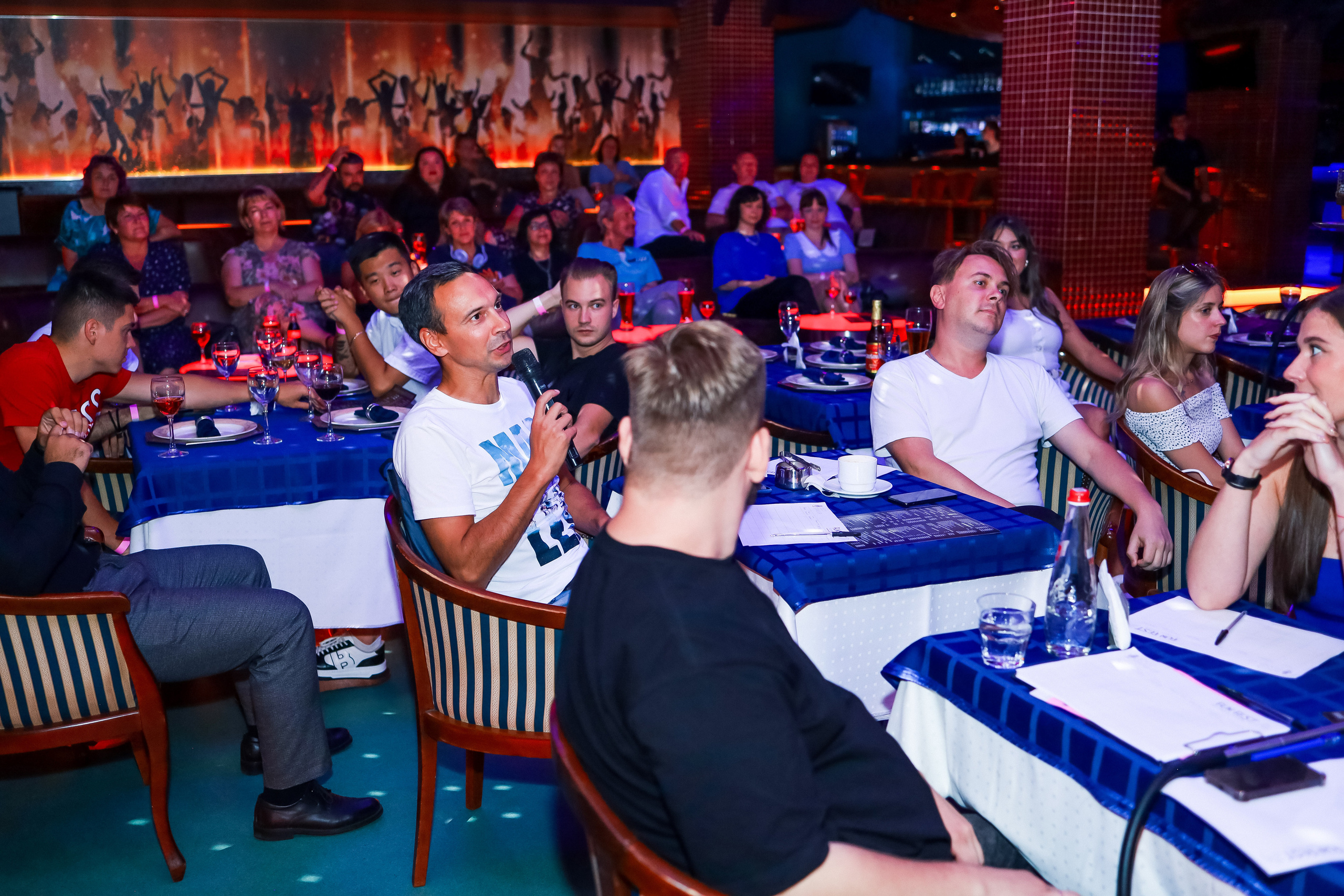 Стендап в Планете. Свадебный, семейный и детский фотограф в Калининграде Елена Кравцова