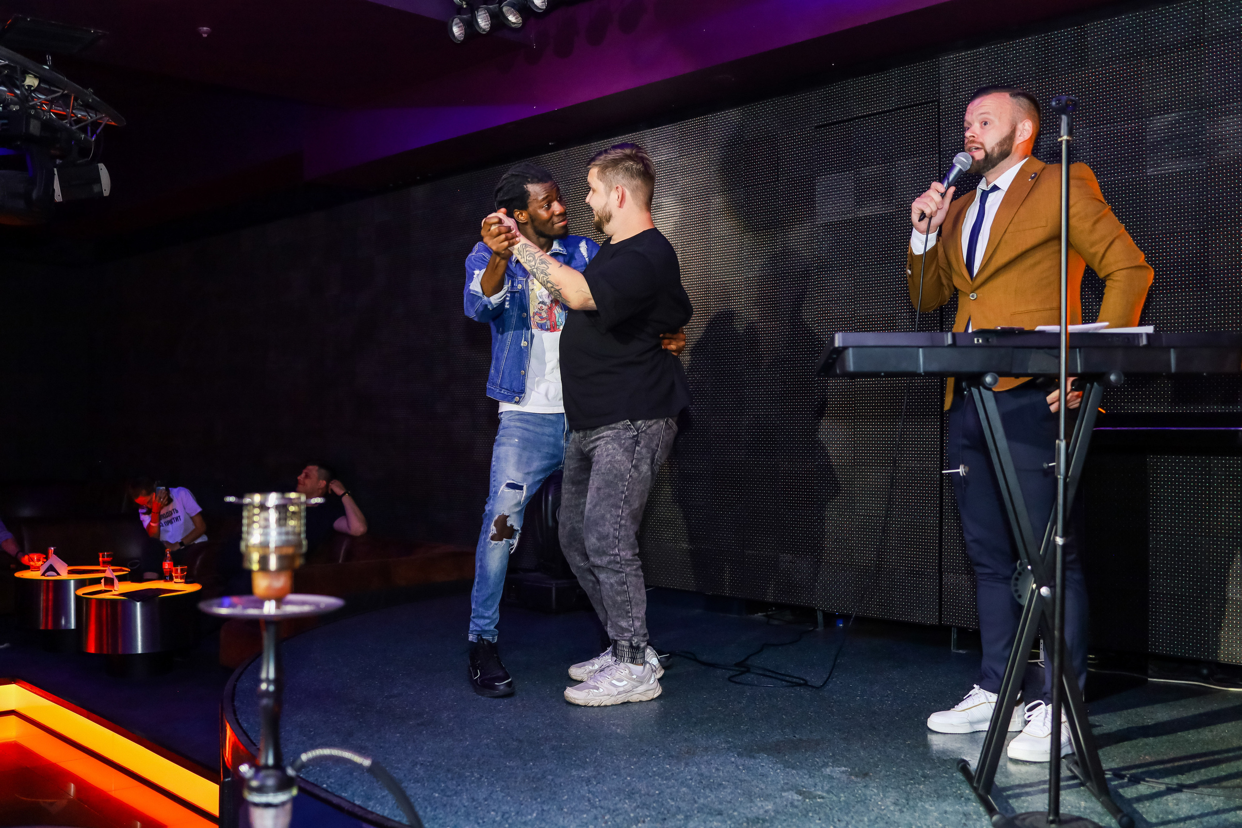 Стендап в Планете. Свадебный, семейный и детский фотограф в Калининграде Елена Кравцова