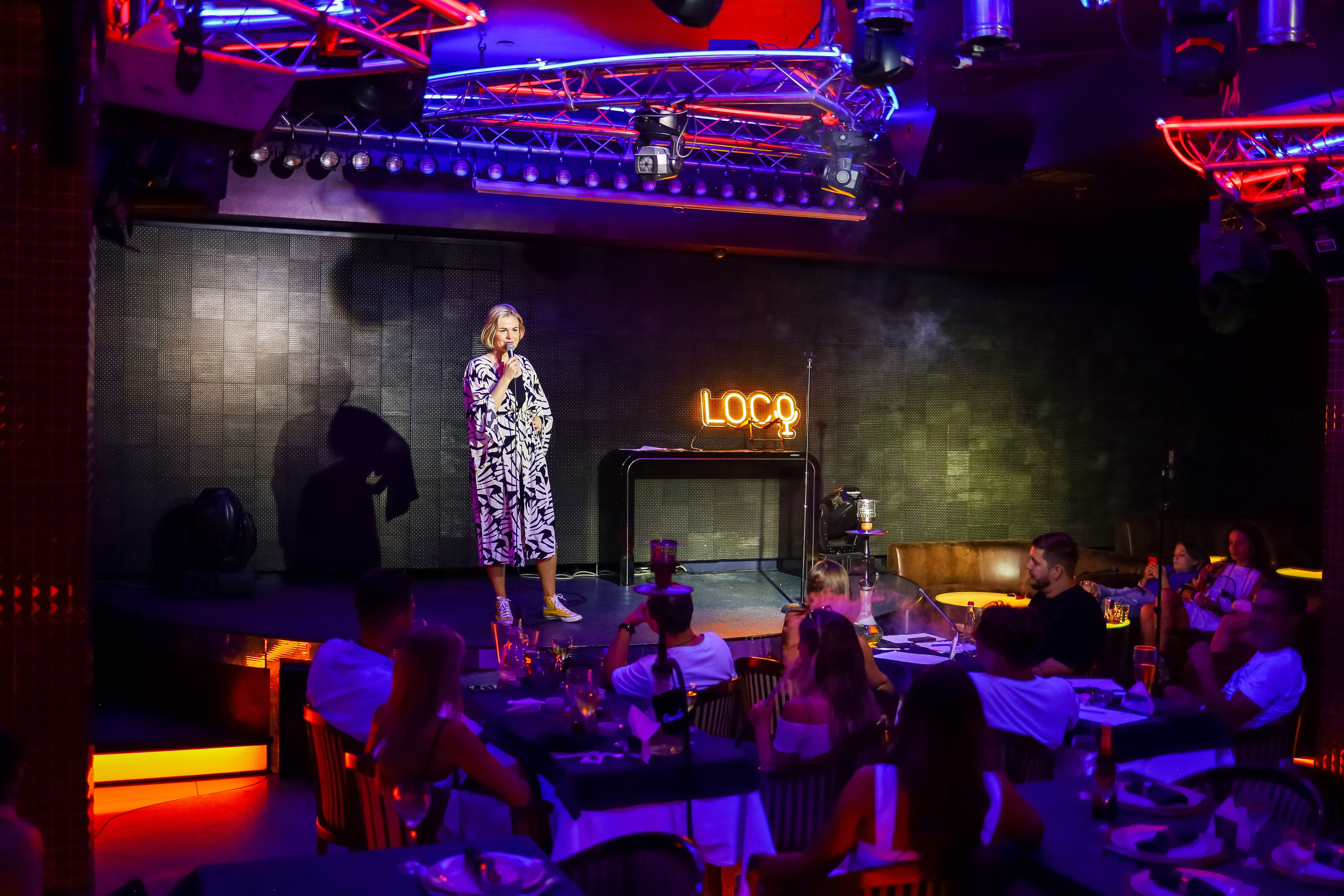 Стендап в Планете. Свадебный, семейный и детский фотограф в Калининграде Елена Кравцова