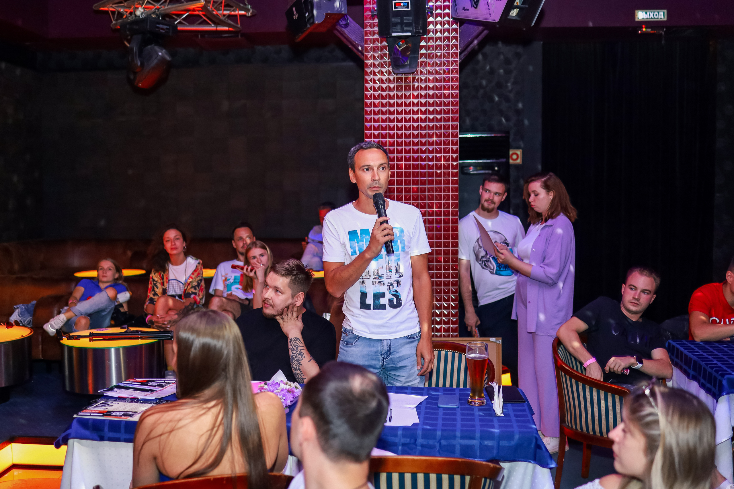 Стендап в Планете. Свадебный, семейный и детский фотограф в Калининграде Елена Кравцова