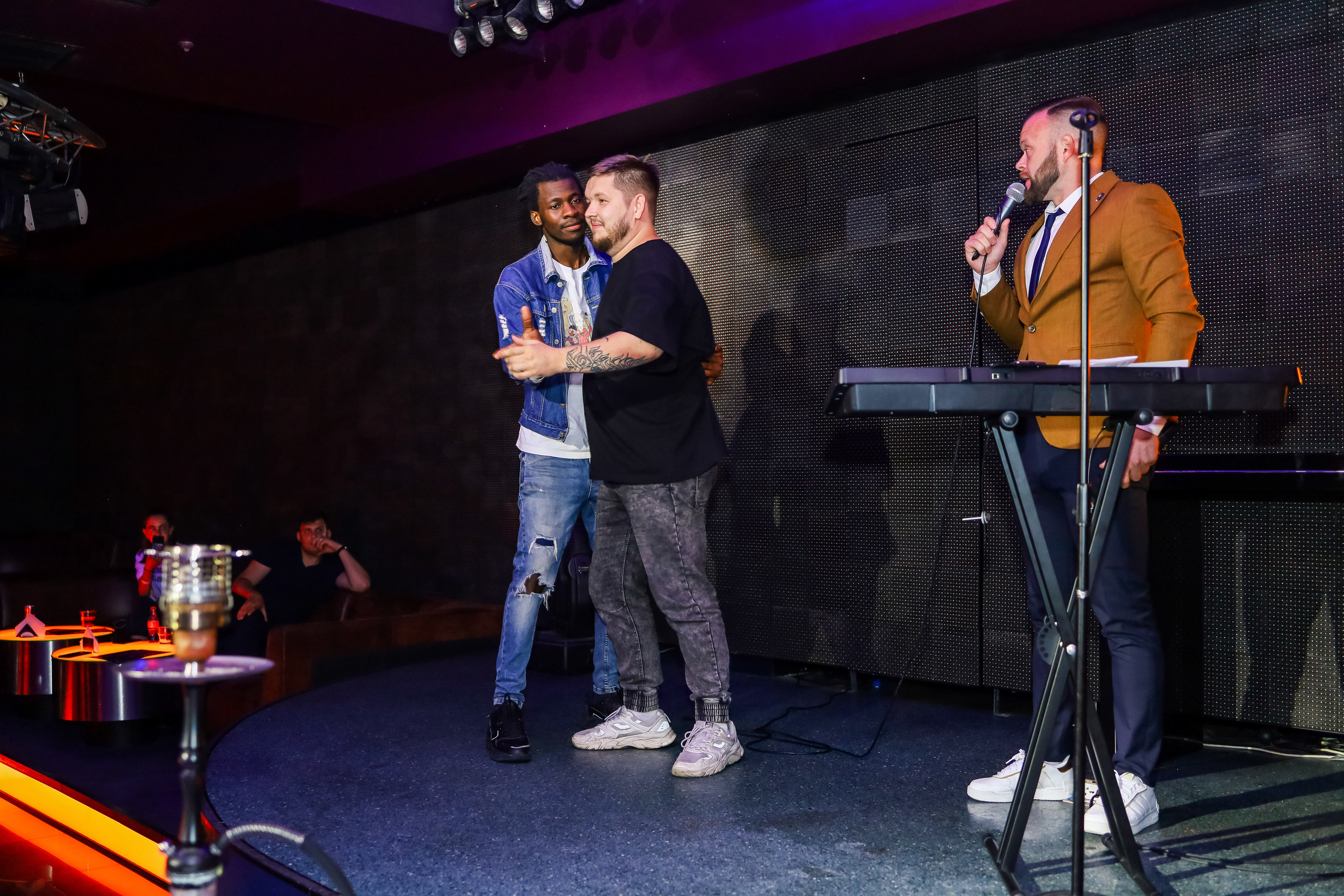 Стендап в Планете. Свадебный, семейный и детский фотограф в Калининграде Елена Кравцова