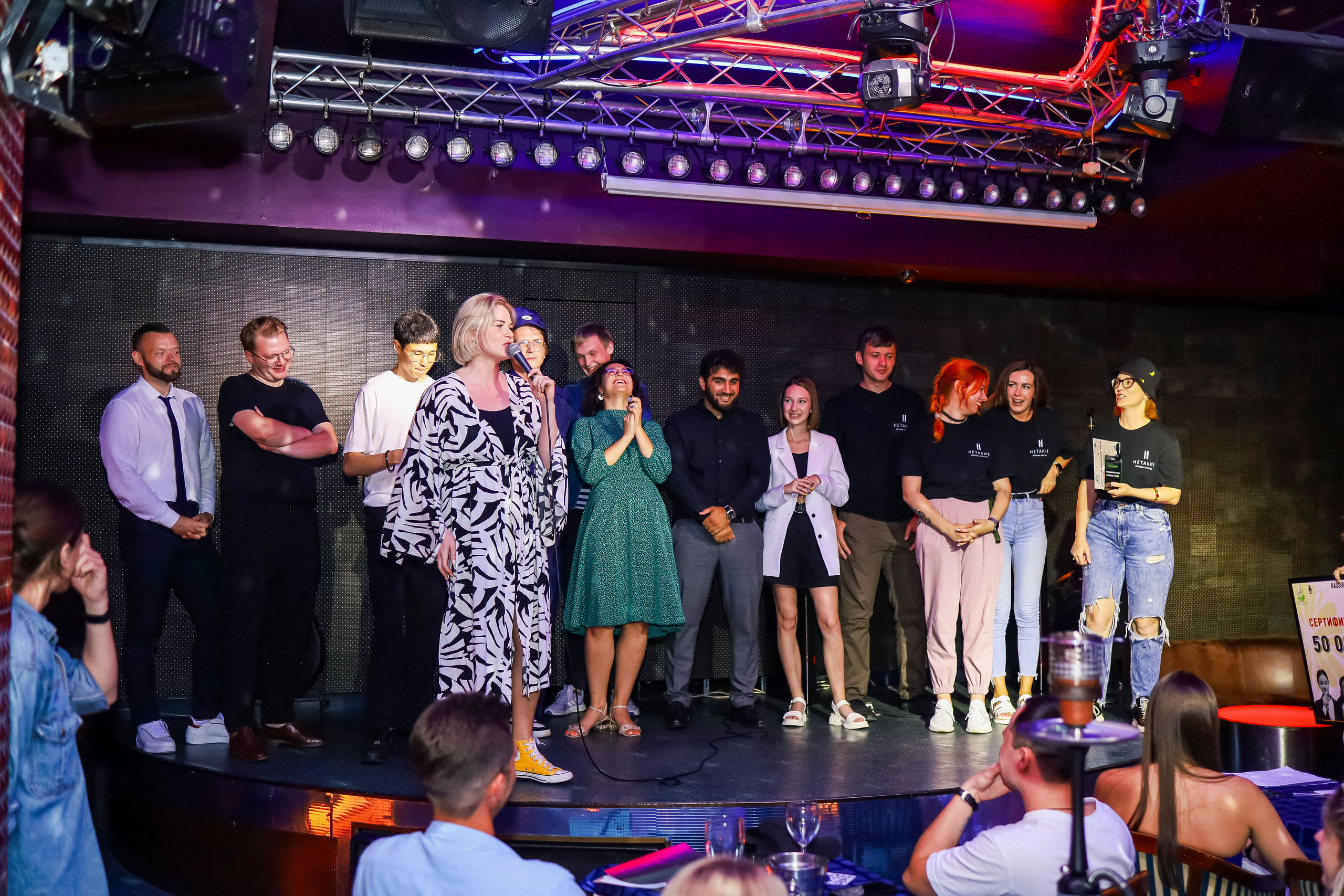 Стендап в Планете. Свадебный, семейный и детский фотограф в Калининграде Елена Кравцова