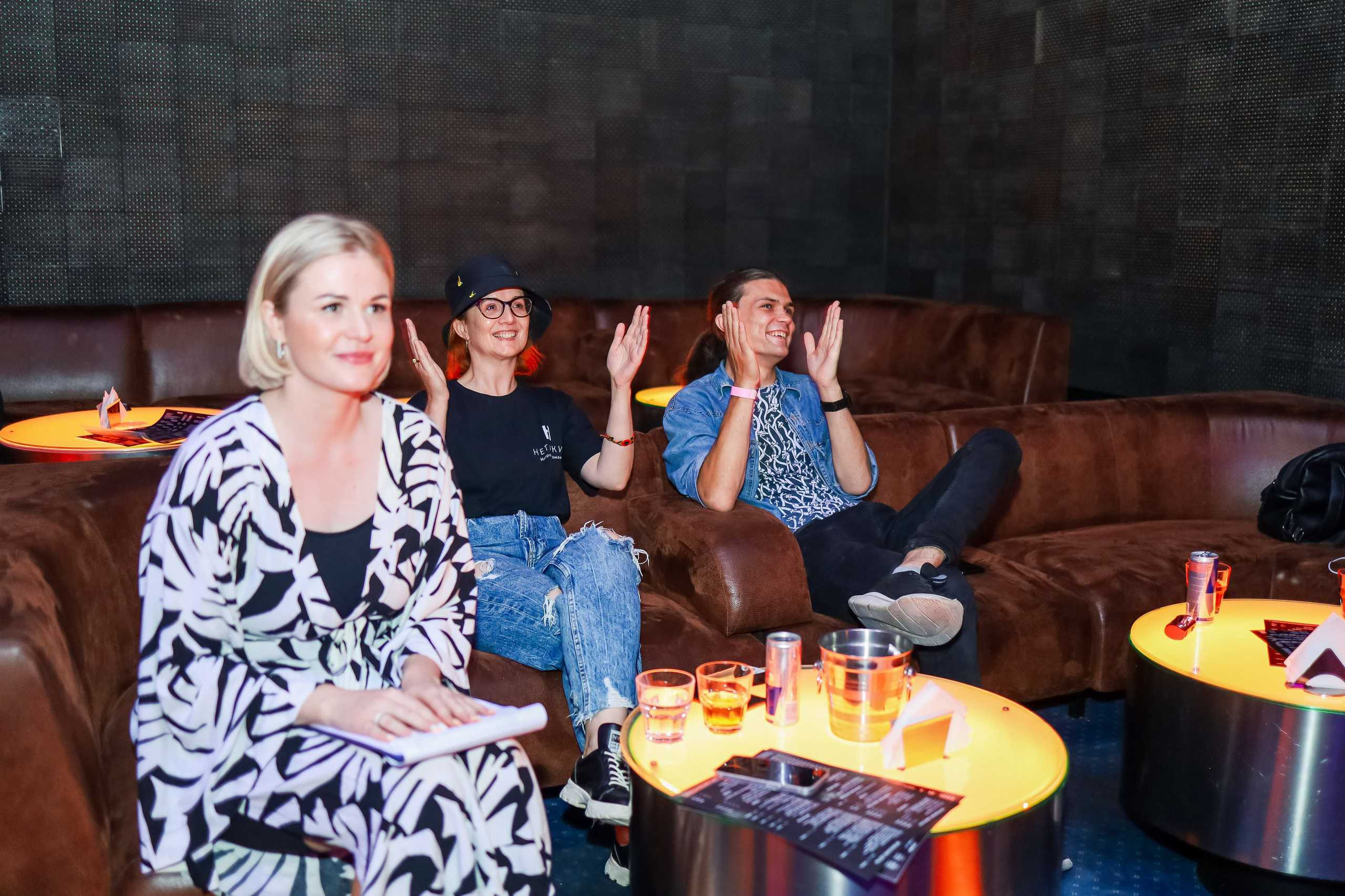 Стендап в Планете. Свадебный, семейный и детский фотограф в Калининграде Елена Кравцова