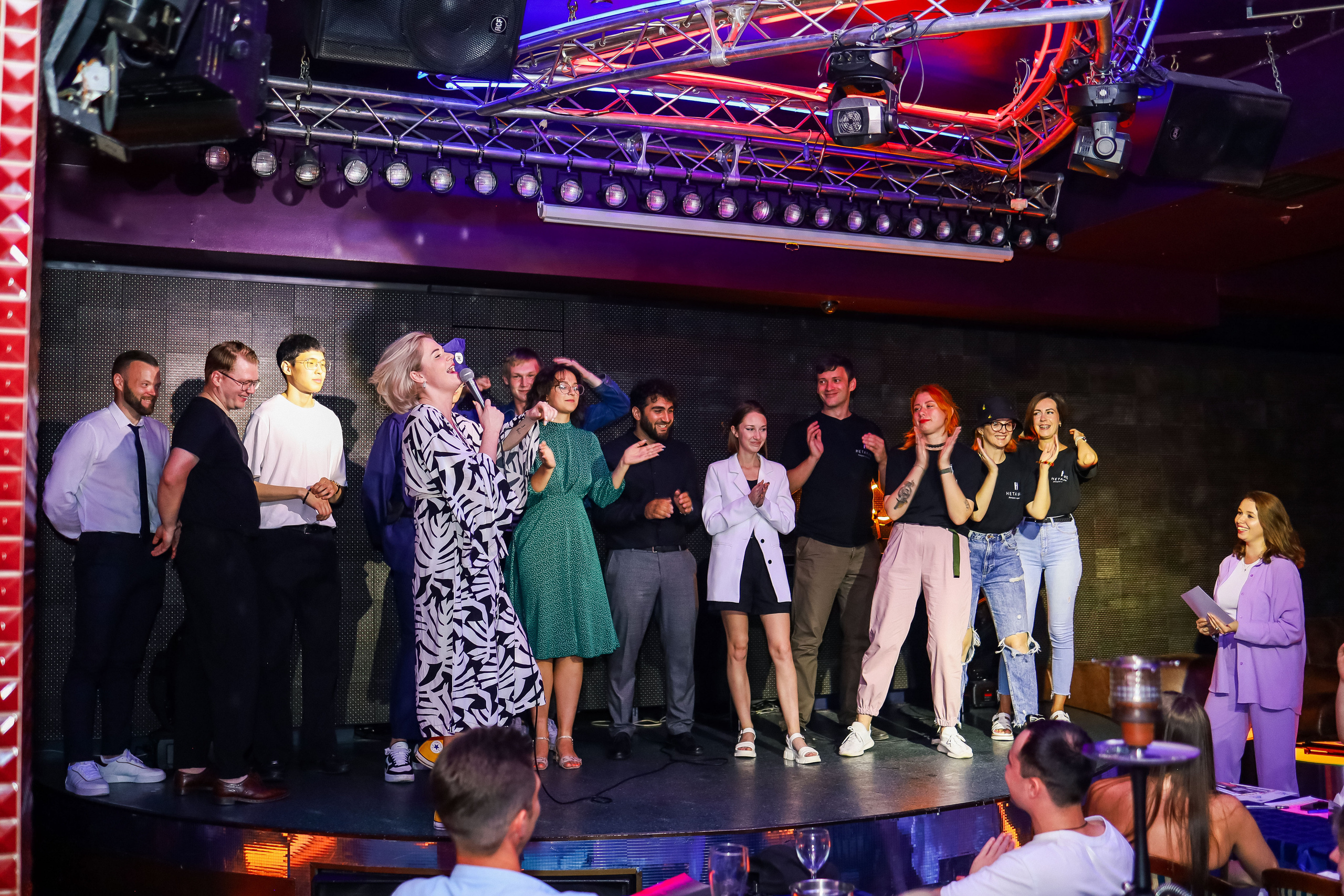 Стендап в Планете. Свадебный, семейный и детский фотограф в Калининграде Елена Кравцова