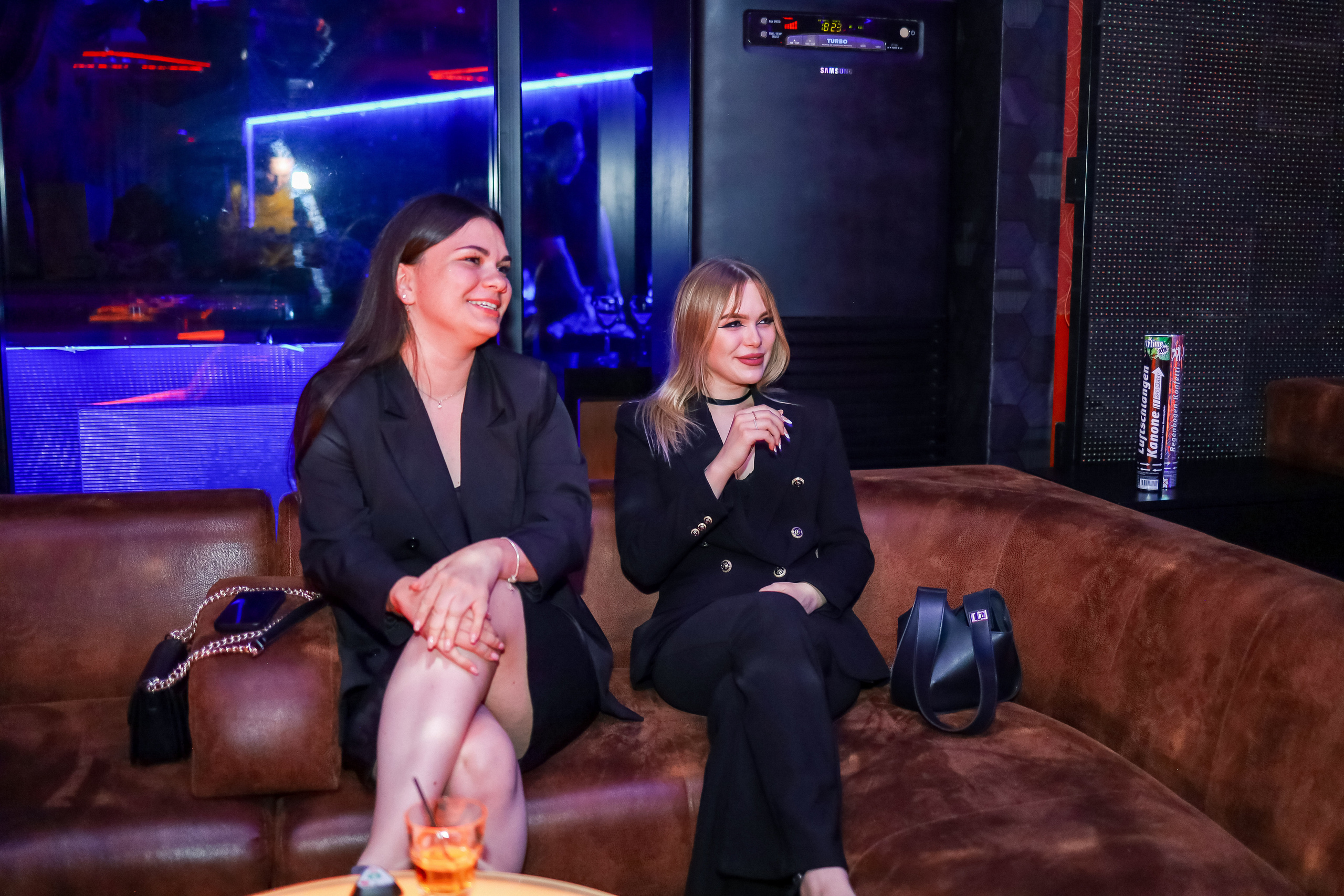 Стендап в Планете. Свадебный, семейный и детский фотограф в Калининграде Елена Кравцова