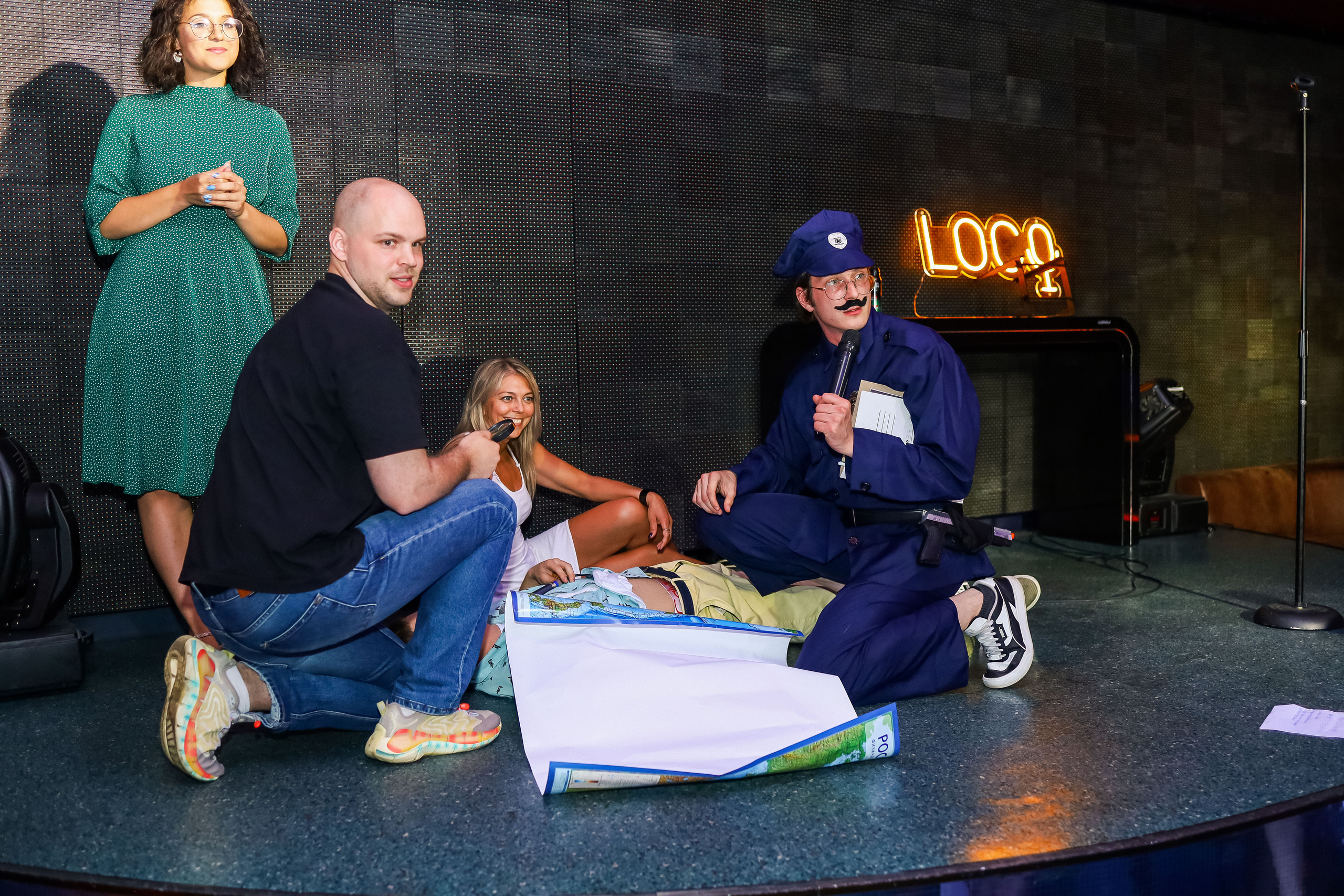 Стендап в Планете. Свадебный, семейный и детский фотограф в Калининграде Елена Кравцова