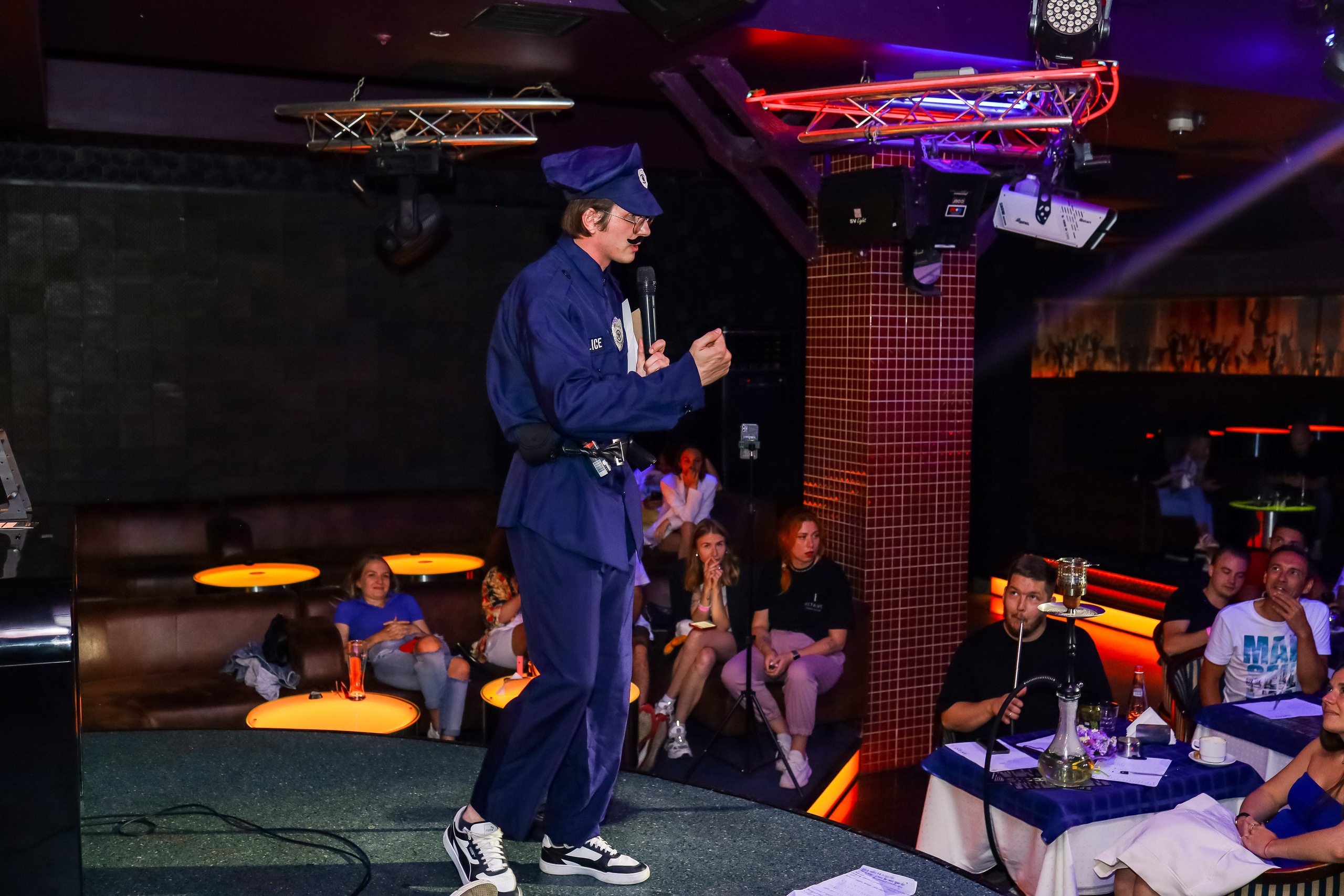 Стендап в Планете. Свадебный, семейный и детский фотограф в Калининграде Елена Кравцова