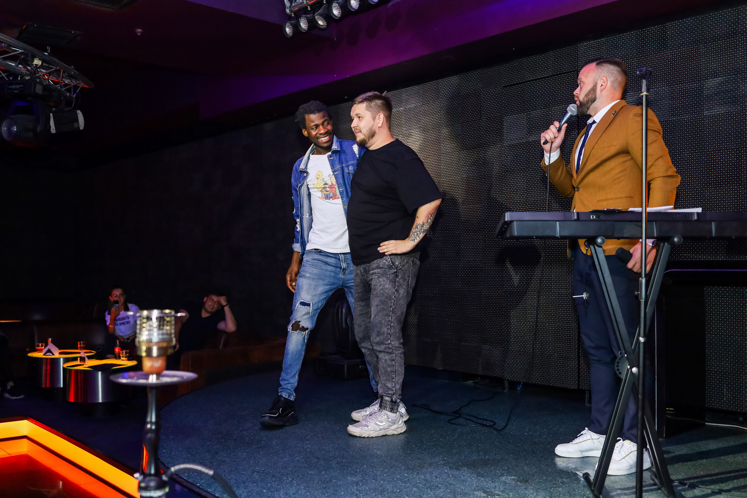 Стендап в Планете. Свадебный, семейный и детский фотограф в Калининграде Елена Кравцова