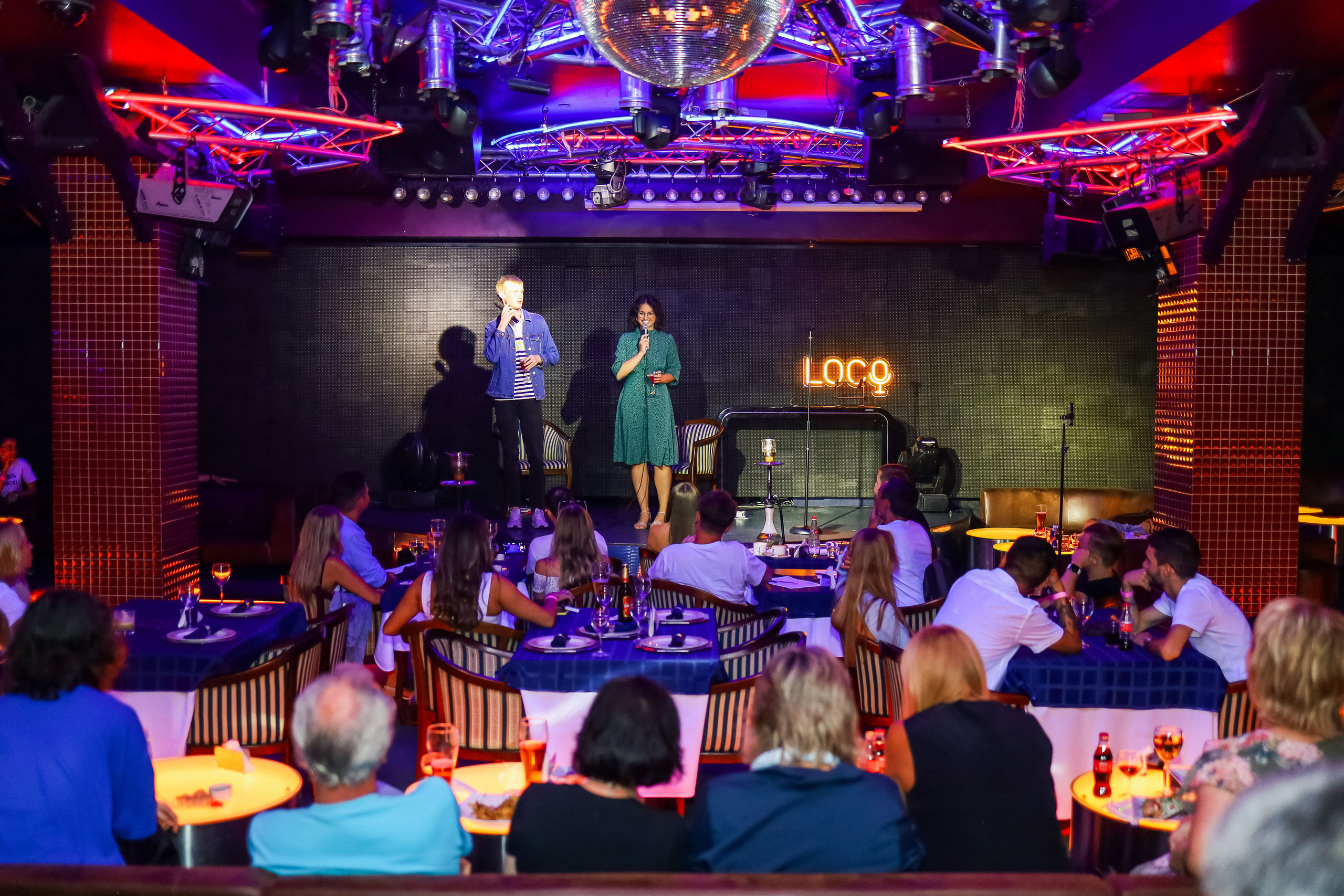 Стендап в Планете. Свадебный, семейный и детский фотограф в Калининграде Елена Кравцова