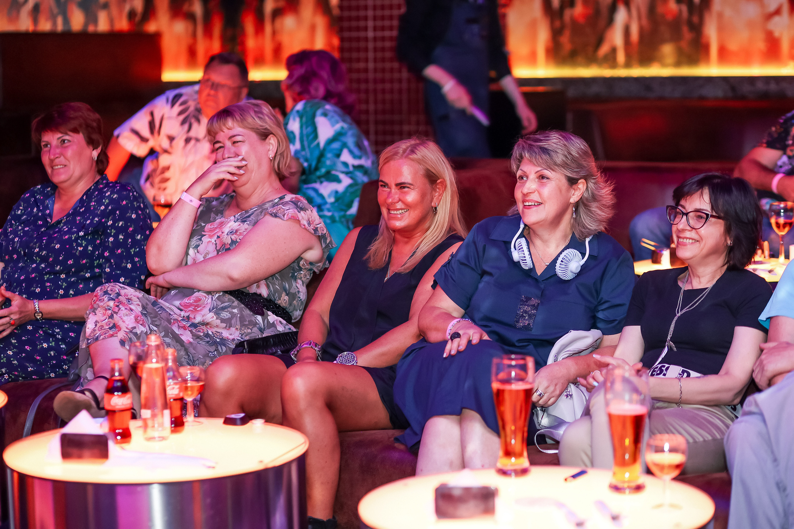 Стендап в Планете. Свадебный, семейный и детский фотограф в Калининграде Елена Кравцова