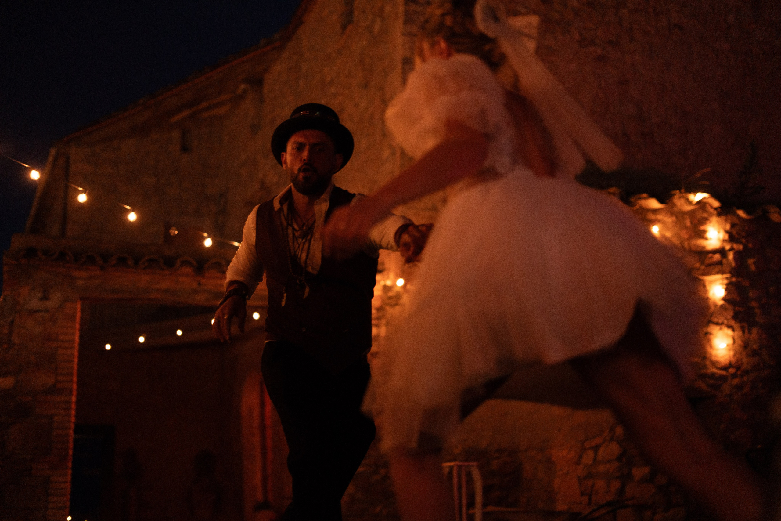 Stasy and Roberto. Wedding Photographer in Barcelona and Medellin