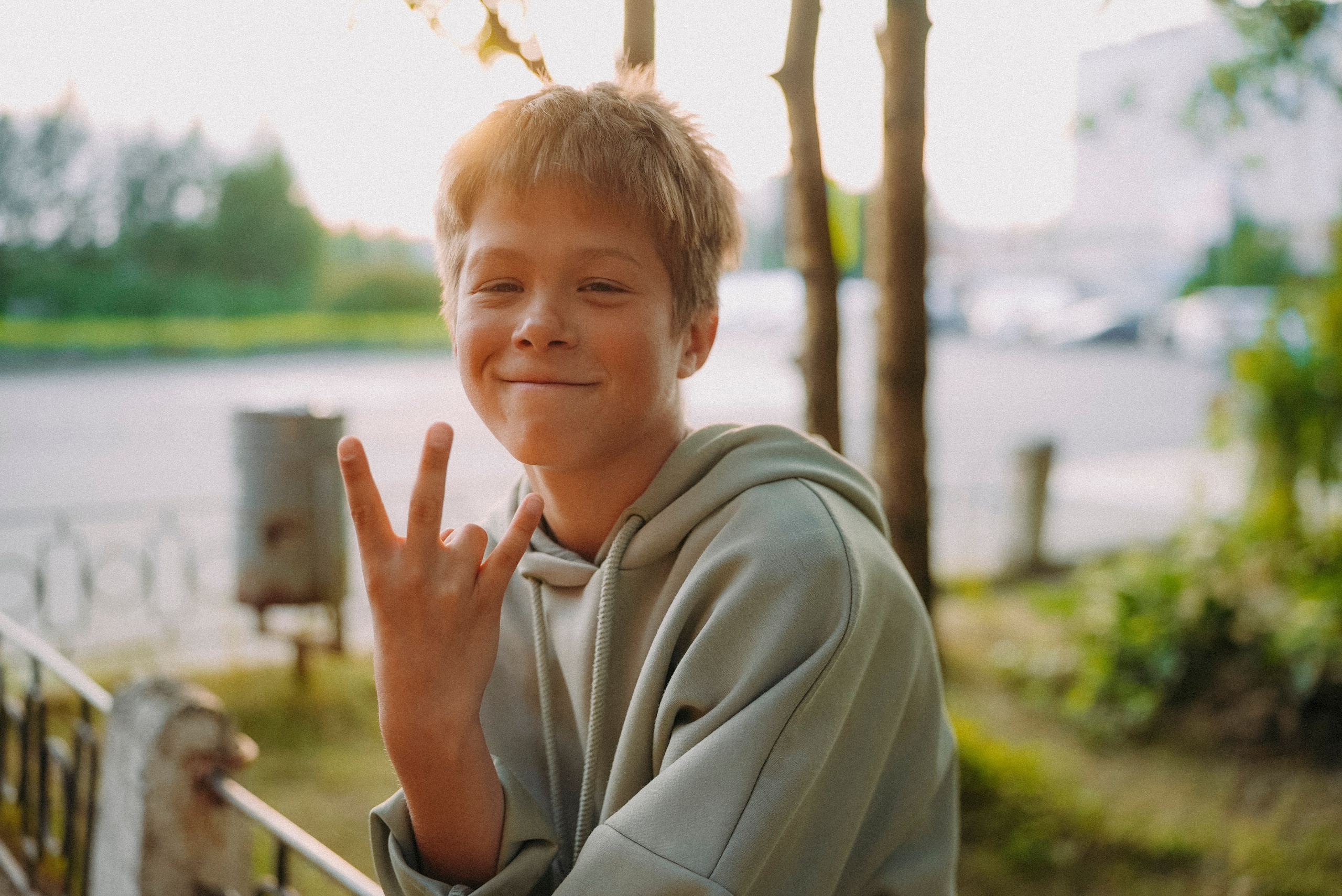 2025. Стрит-фотография, полная абсурда, идиотизма и красоты