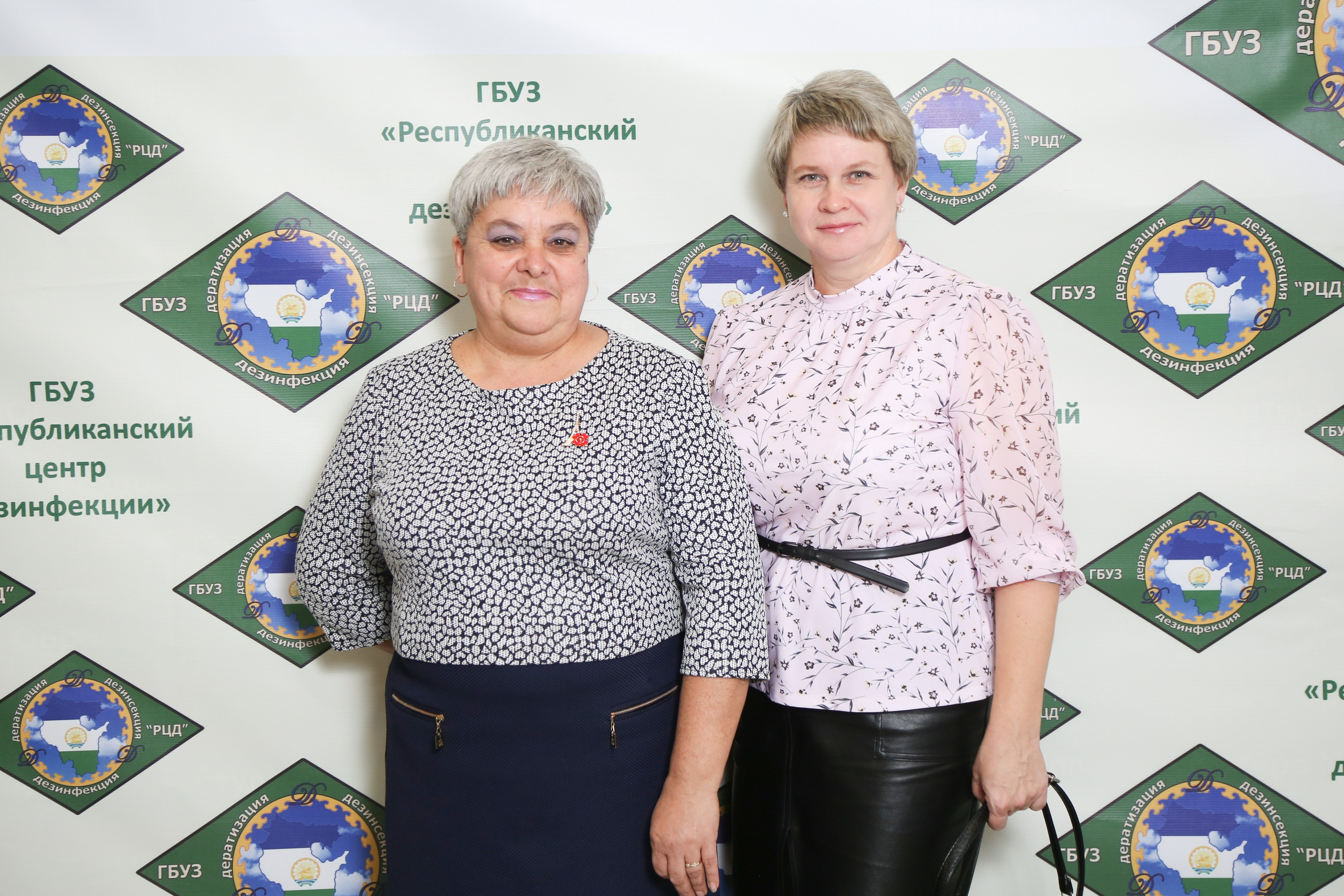 Печать фото на мероприятие день в день. Фото гостям