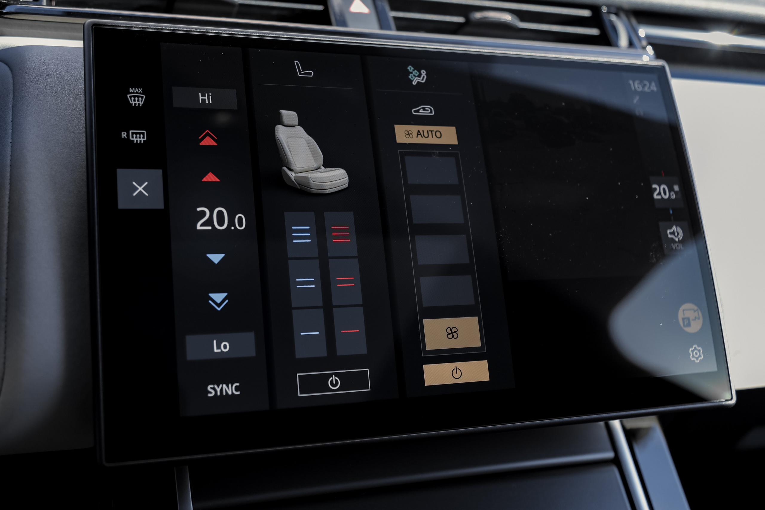 2024 Range Rover Velar 2.0 AT. Mixturecaptures