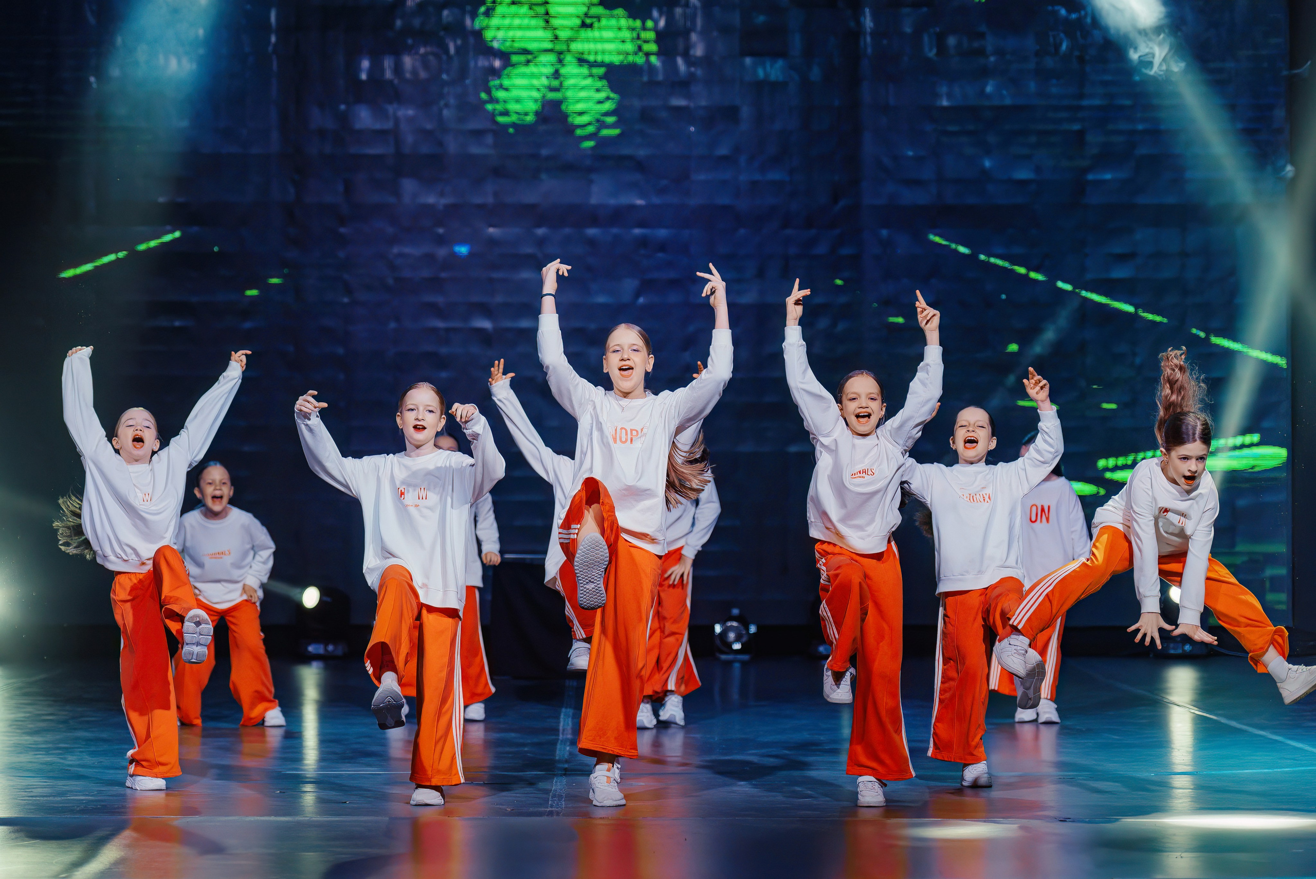 ЛИГА.БРО: JUNIOR 23/24. Свадебный и репортажный фотограф Никита Сницарев в Барнауле