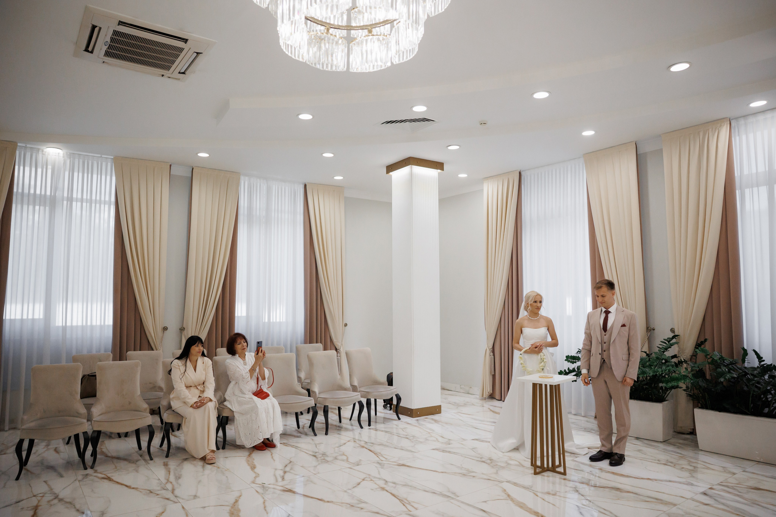 Отель «Милан», Шипиловский ЗАГС, прогулка в парке Царицыно. Свадебный и репортажный фотограф (Москва, Королев и другие)