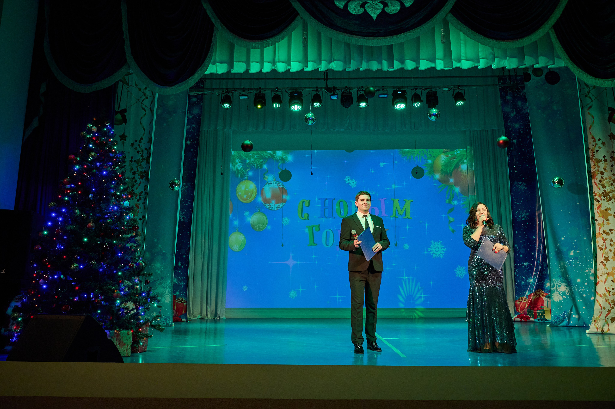 НГ концерт в Марьиной роще. Жизнь курорта Кабардинка в фотографиях